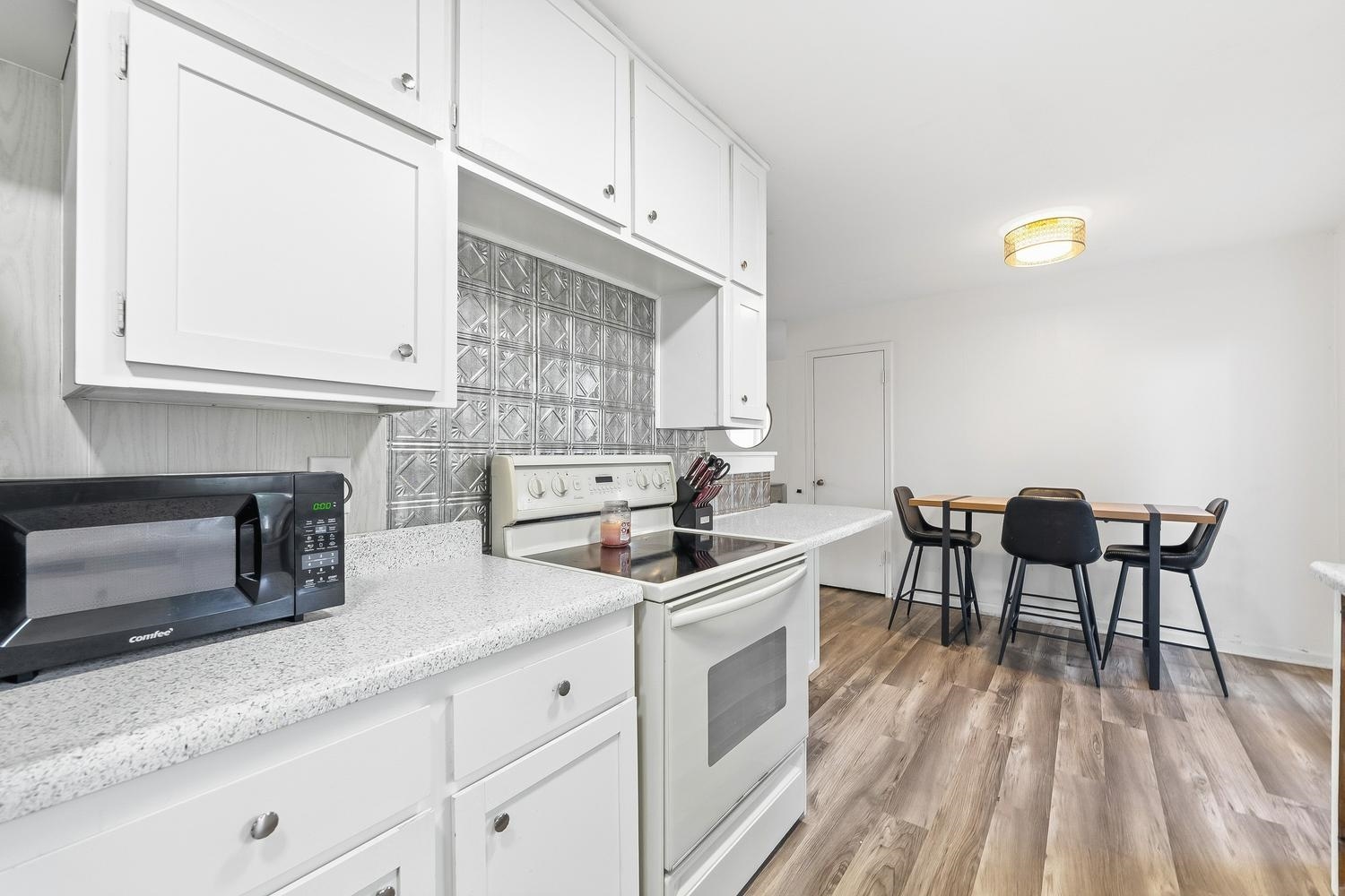 1309 N Baltimore Ave Property Photo 11