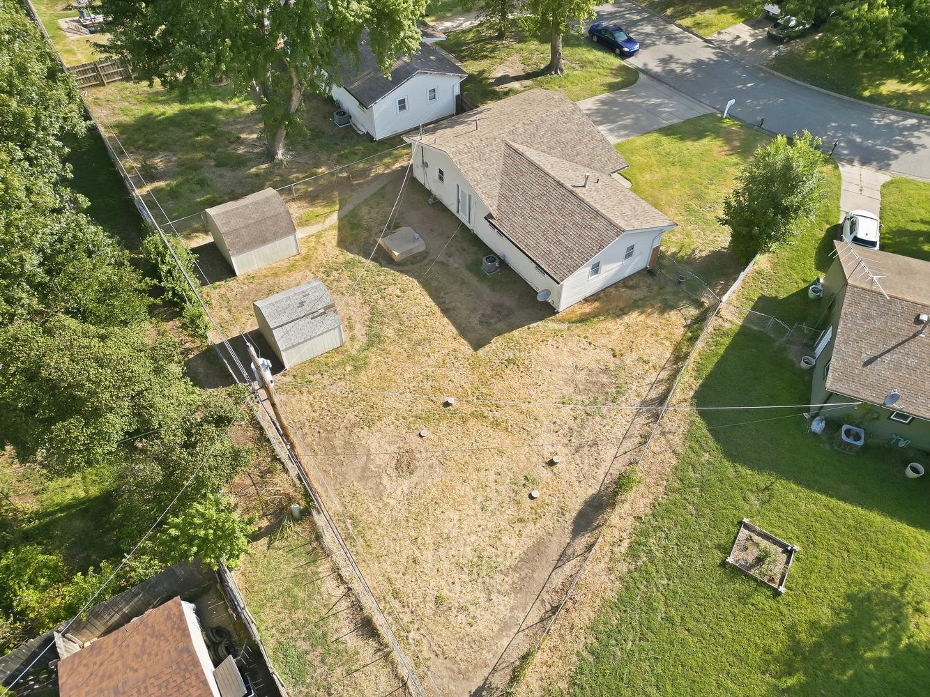 1309 N Baltimore Ave Property Photo 28