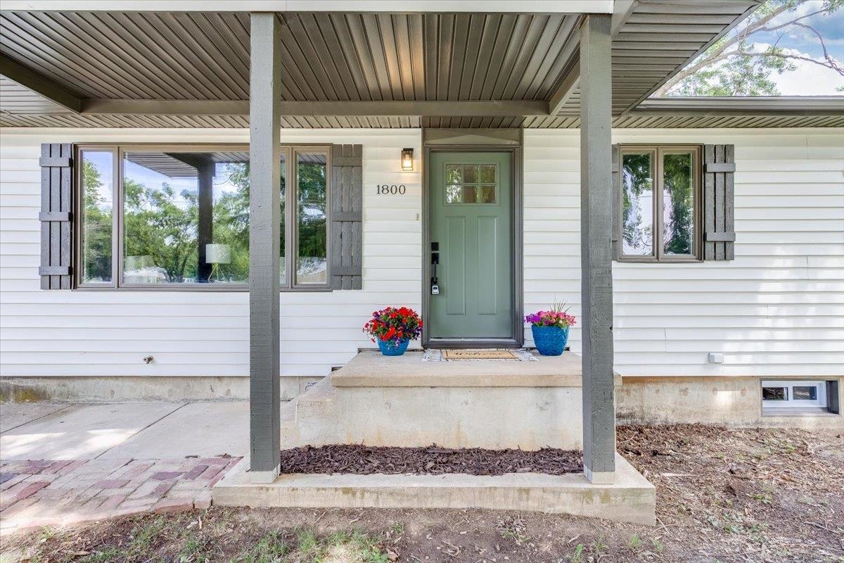 1800 Ritchie Property Photo 3