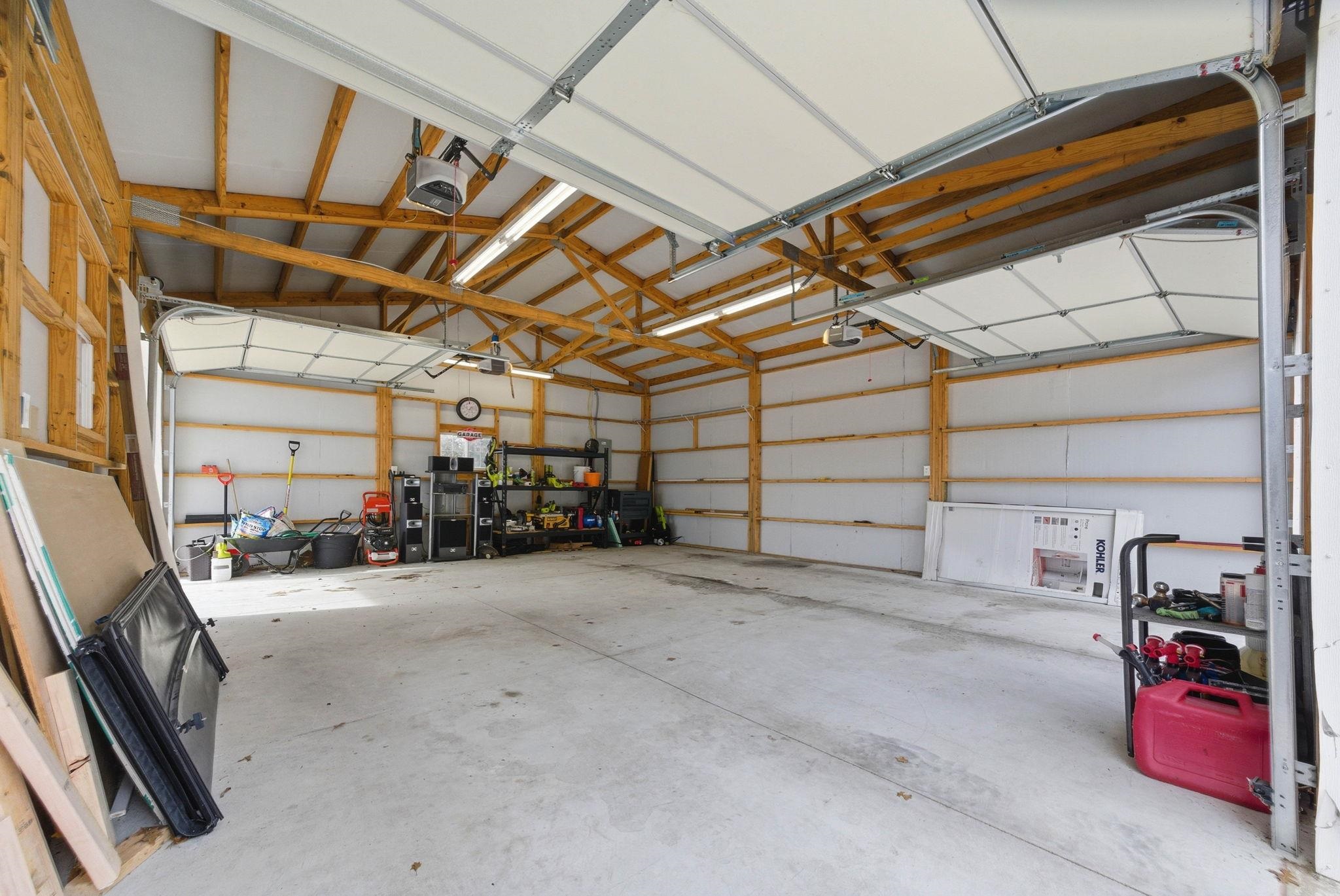 421 Epp St Property Photo 26