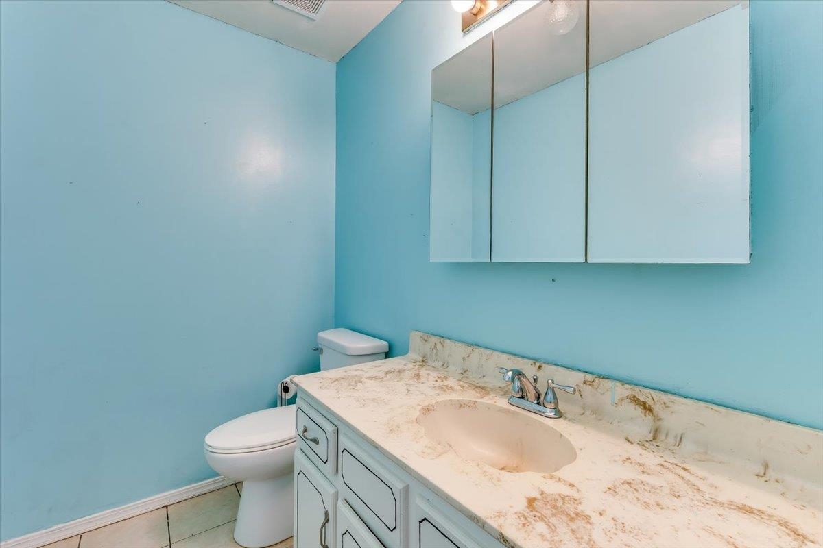 1003 Highland Dr Property Photo 21