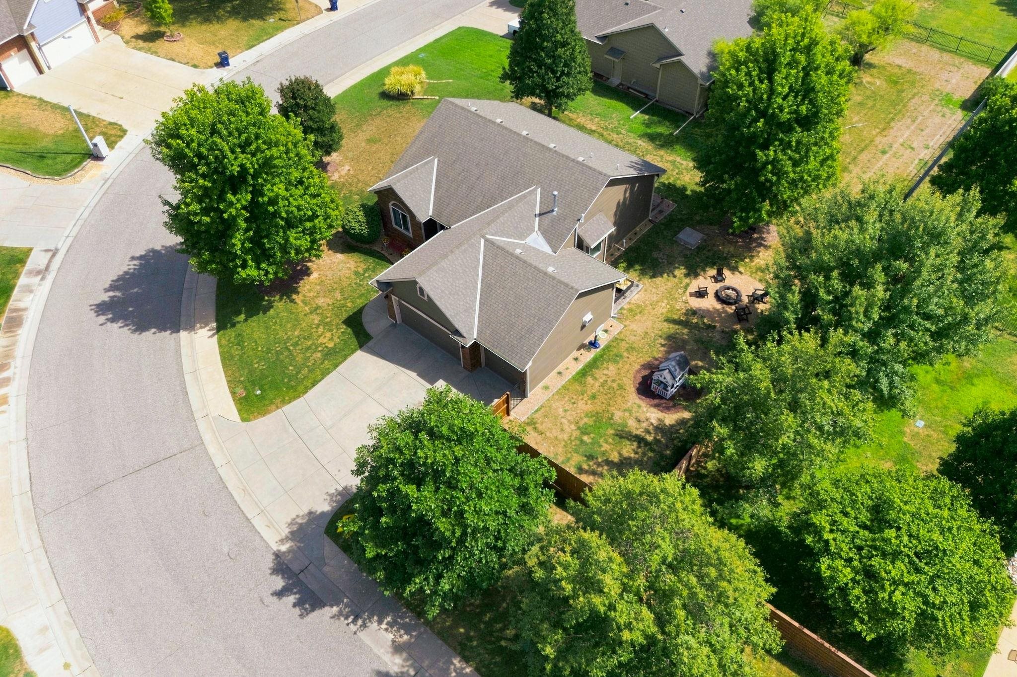 2125 E Brookstone Property Photo 2