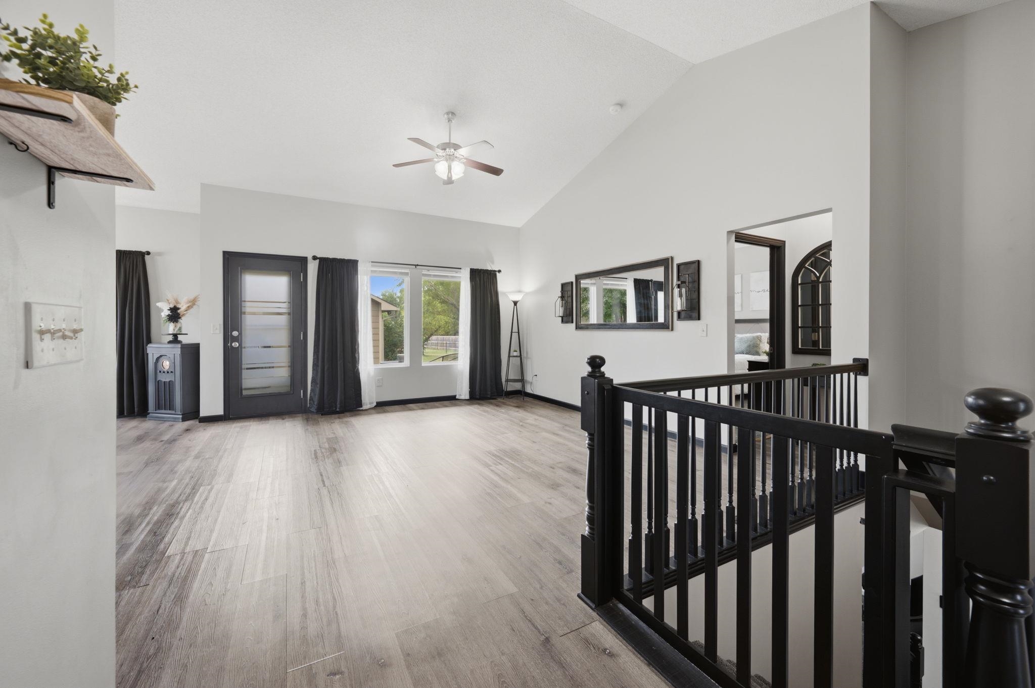 2125 E Brookstone Property Photo 5