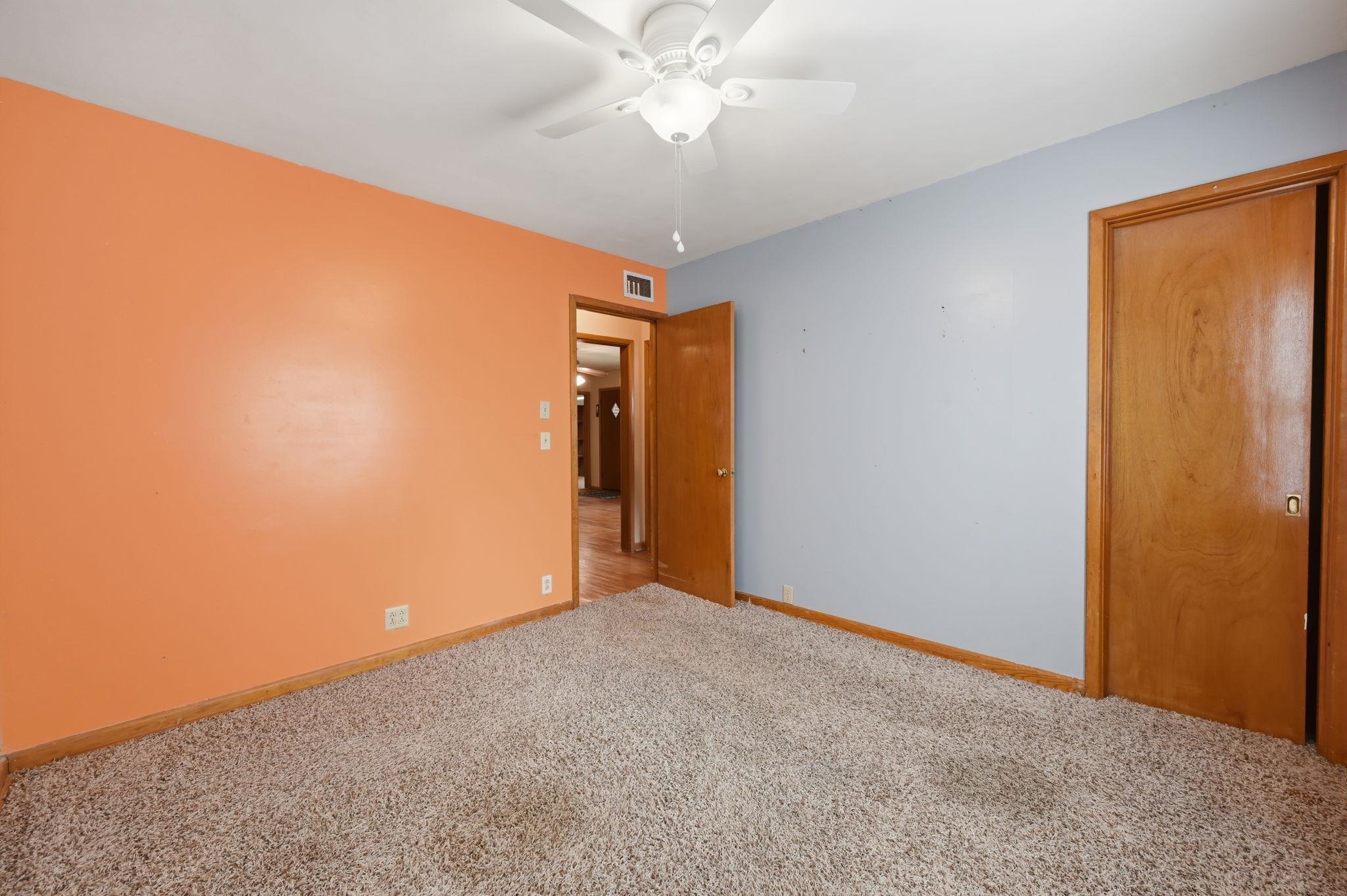 1421 E 31st St South Property Photo 18