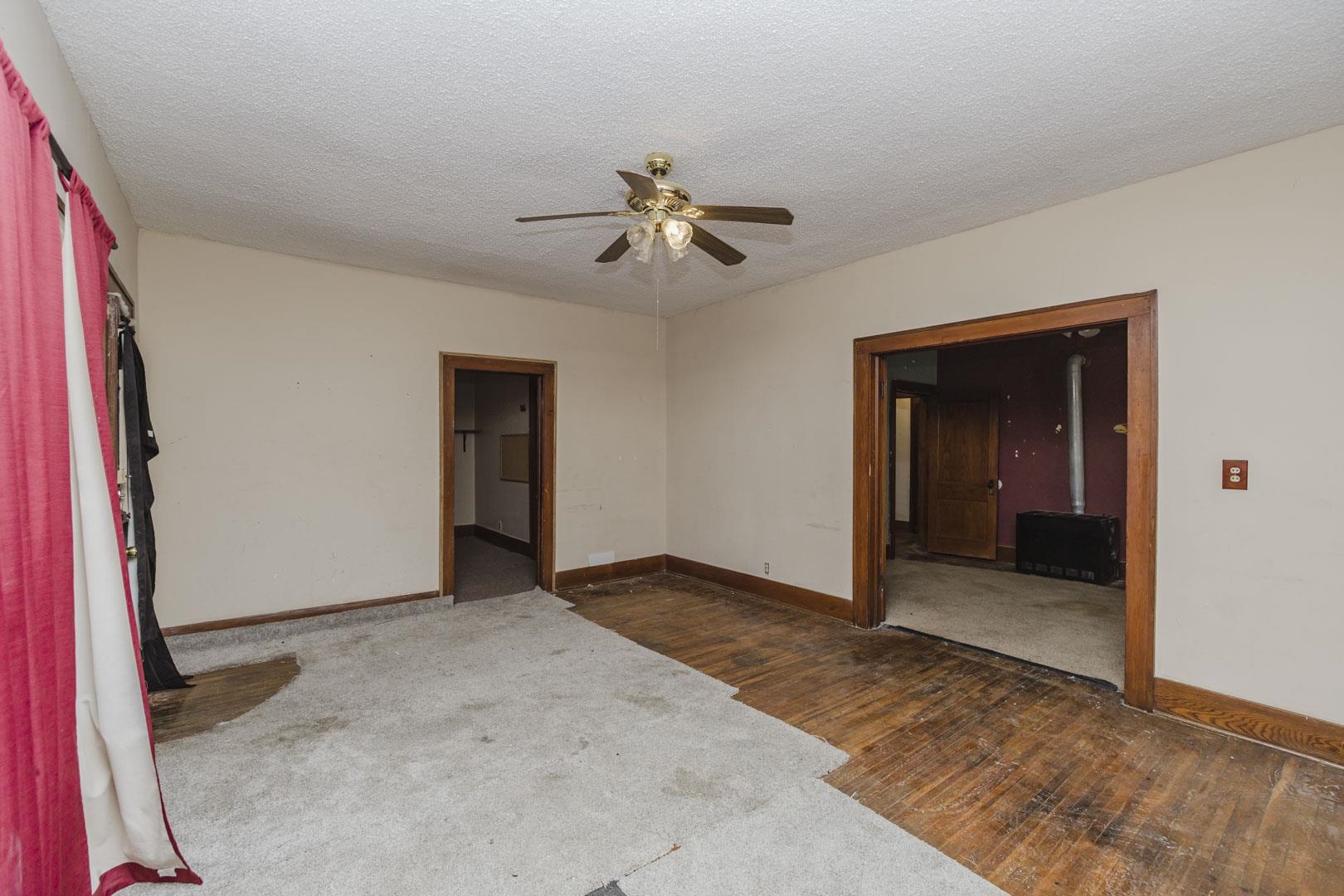 344 N Cleveland Property Photo 4