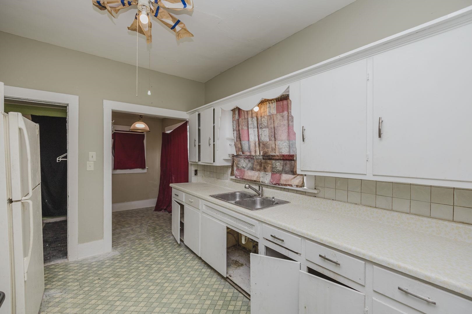 344 N Cleveland Property Photo 8
