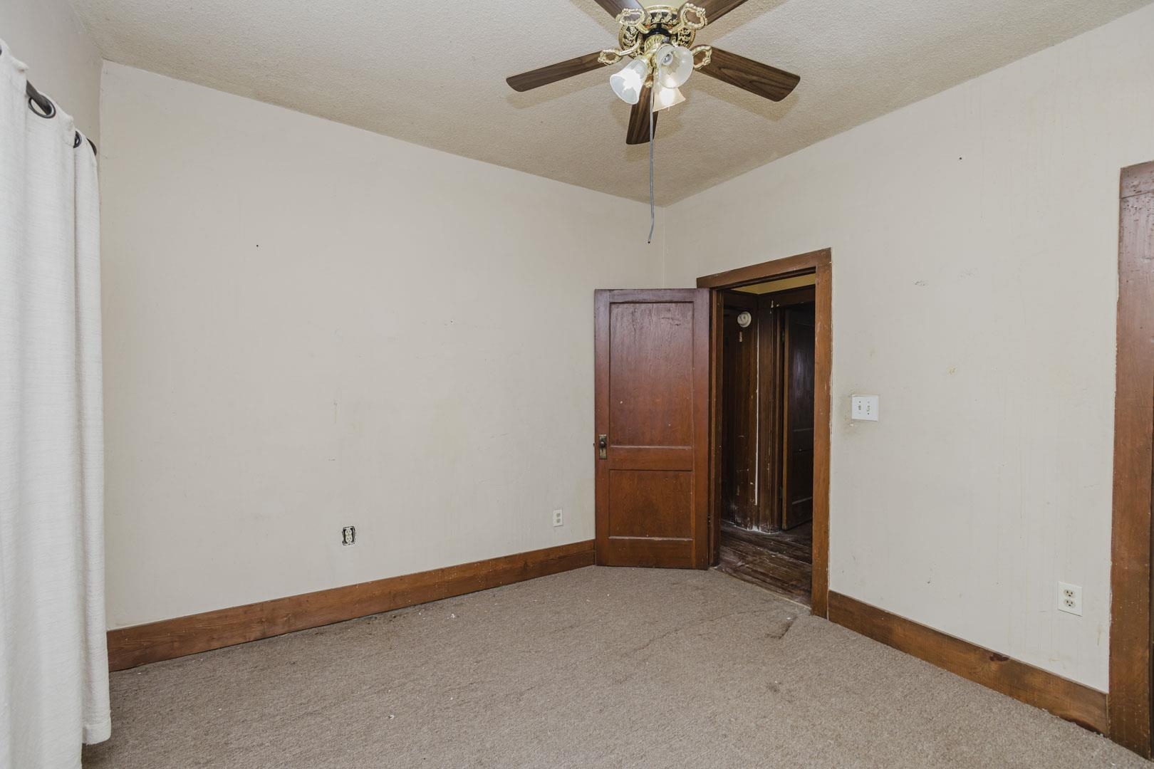 344 N Cleveland Property Photo 15