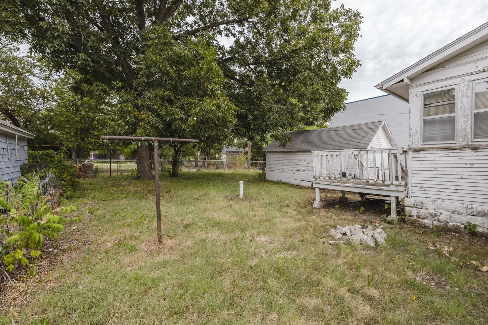 344 N Cleveland Property Photo 28