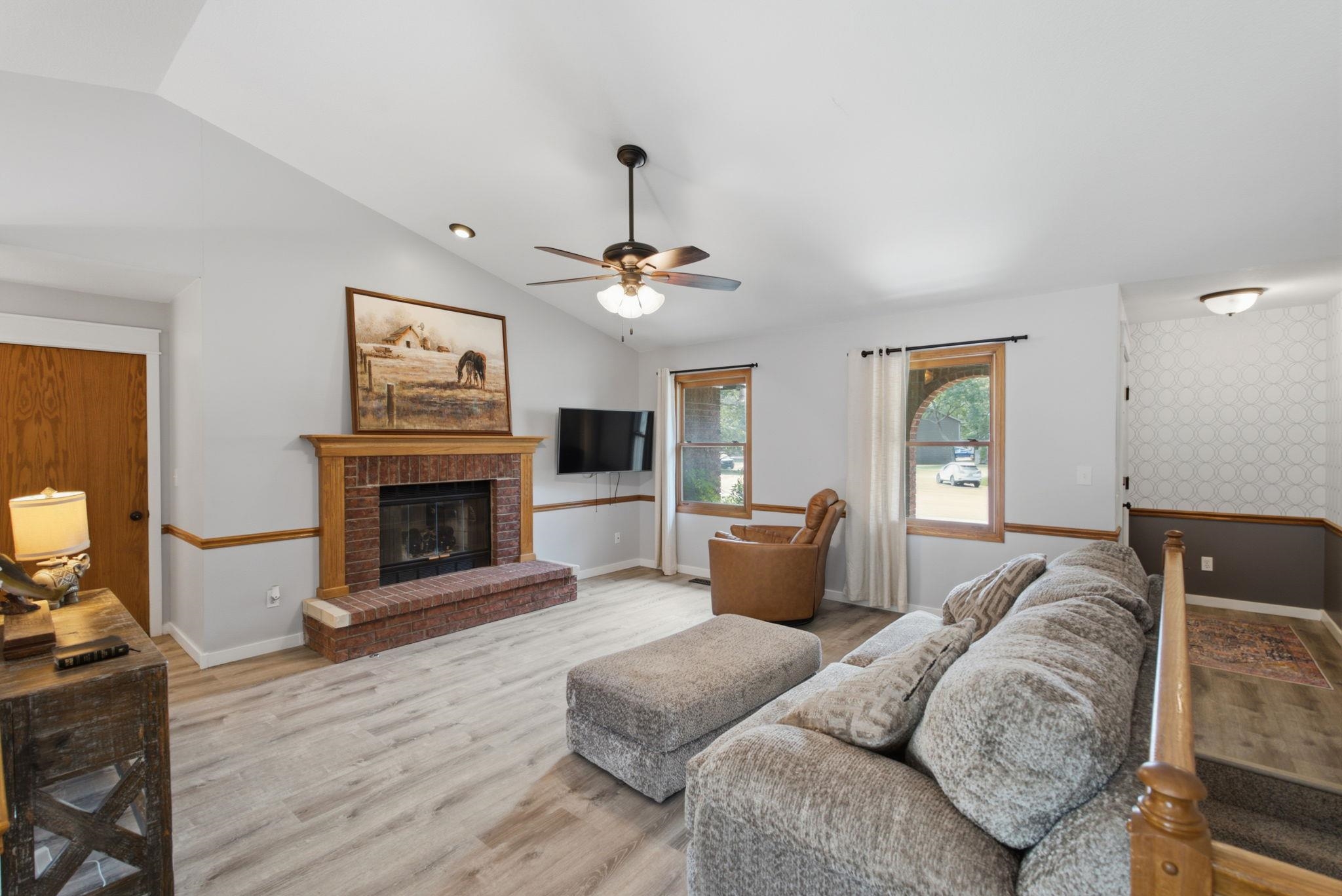 1535 N Chambers Ct Property Photo 6