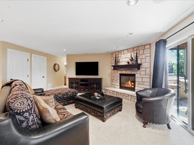 2029 N Paddock Green Property Photo 25