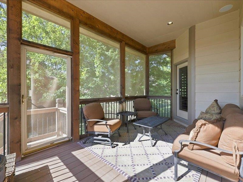 2029 N Paddock Green Property Photo 33