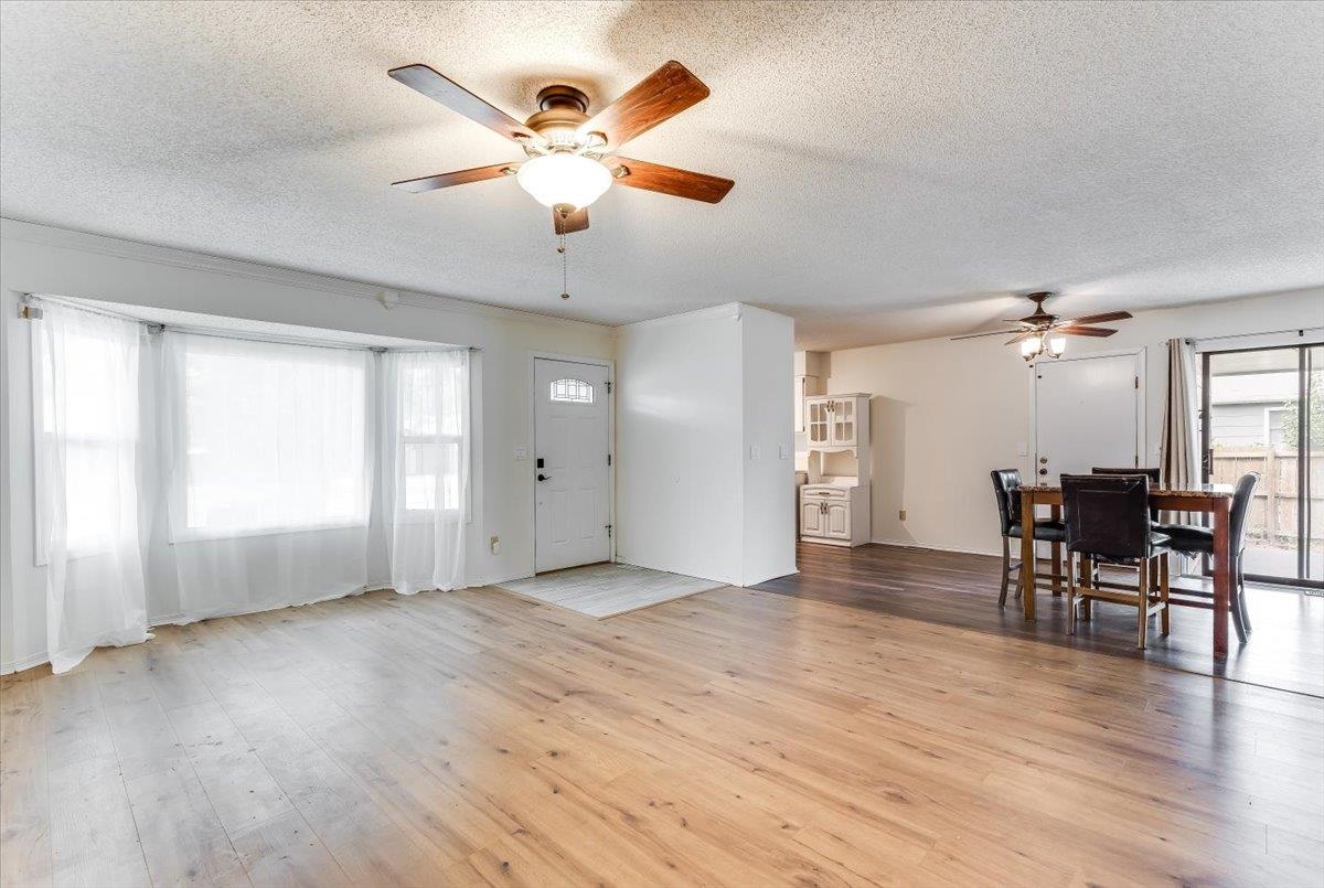 3830 S Brummett Property Photo 6