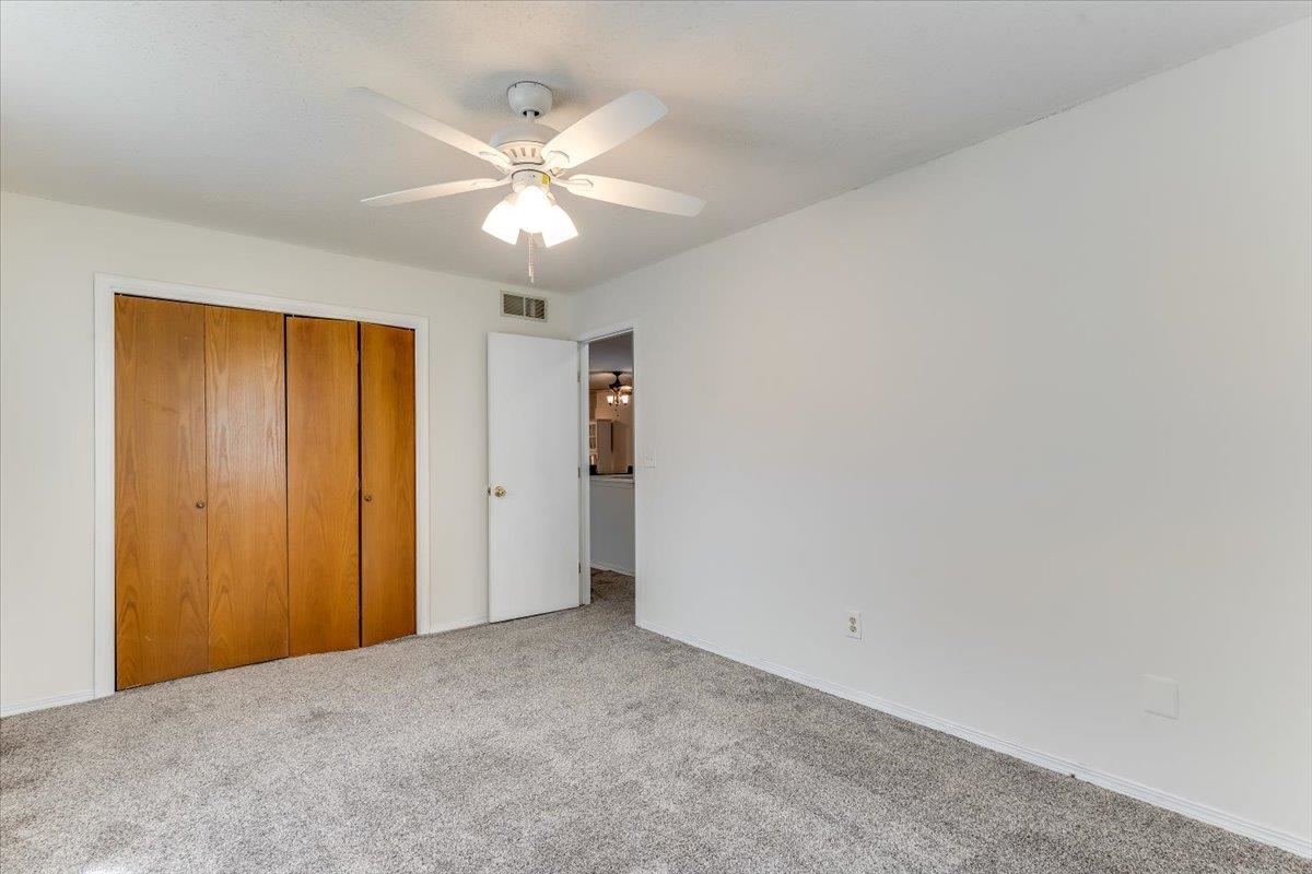 3830 S Brummett Property Photo 7