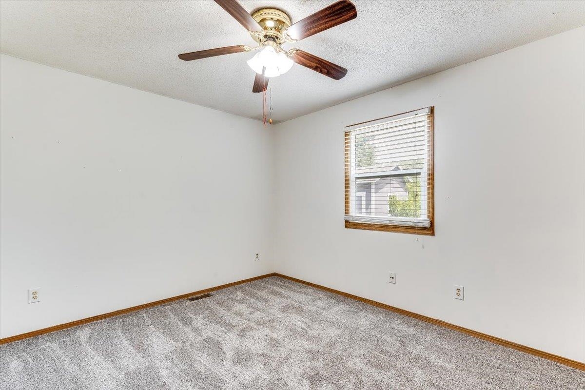 3830 S Brummett Property Photo 8