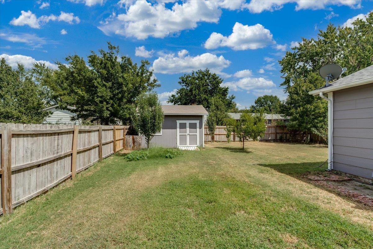 3830 S Brummett Property Photo 14