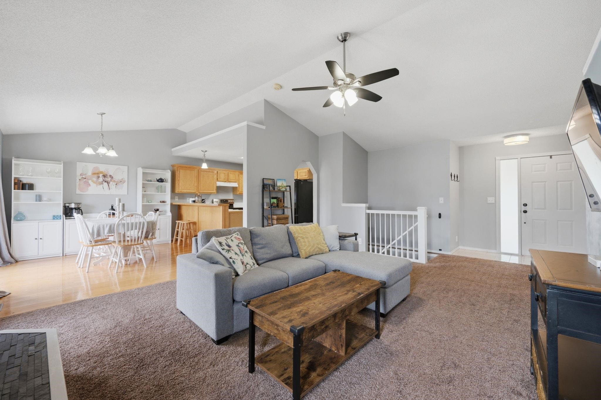 2706 N Meadow Oaks Ct Property Photo 8