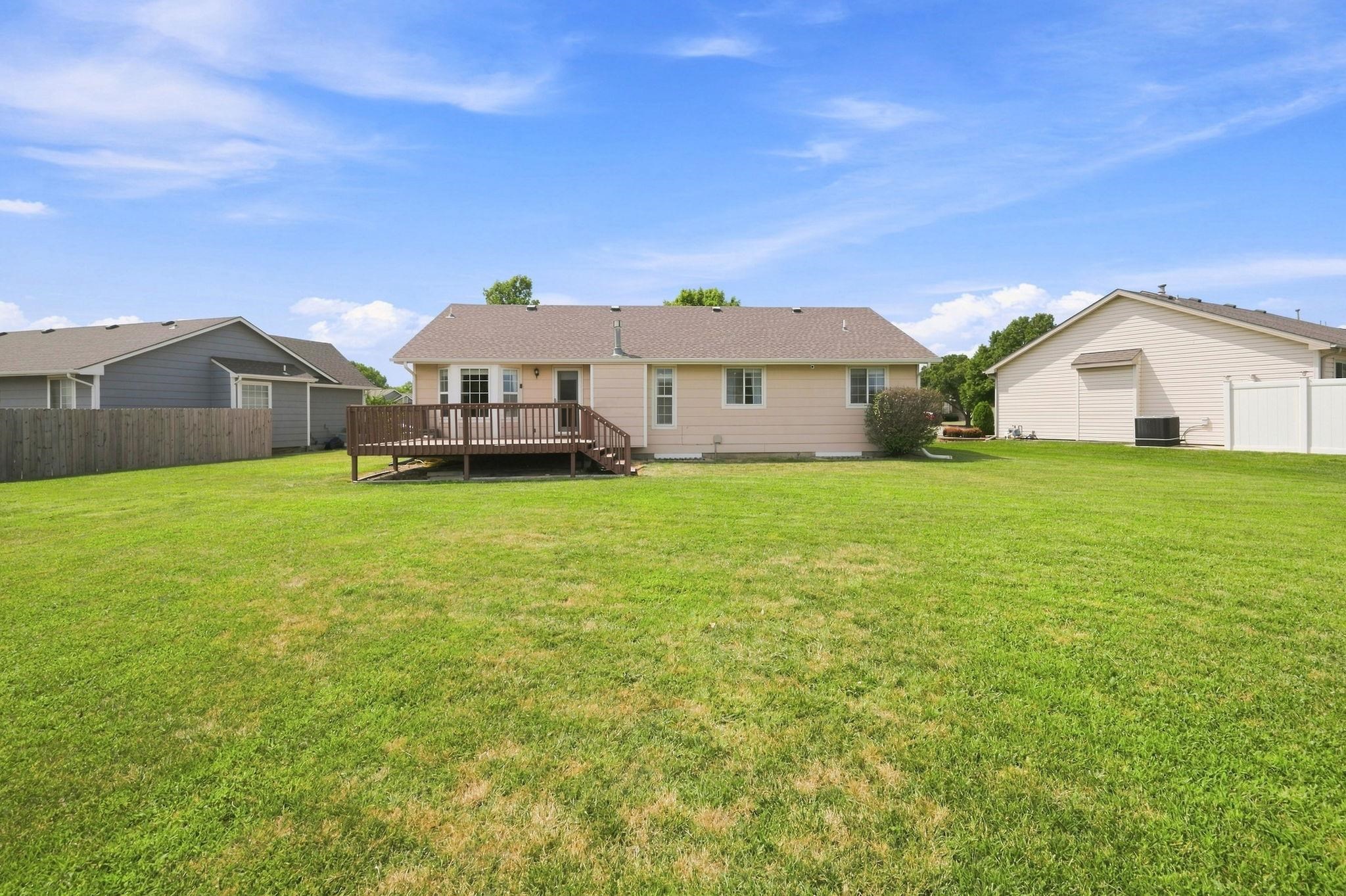 2706 N Meadow Oaks Ct Property Photo 26