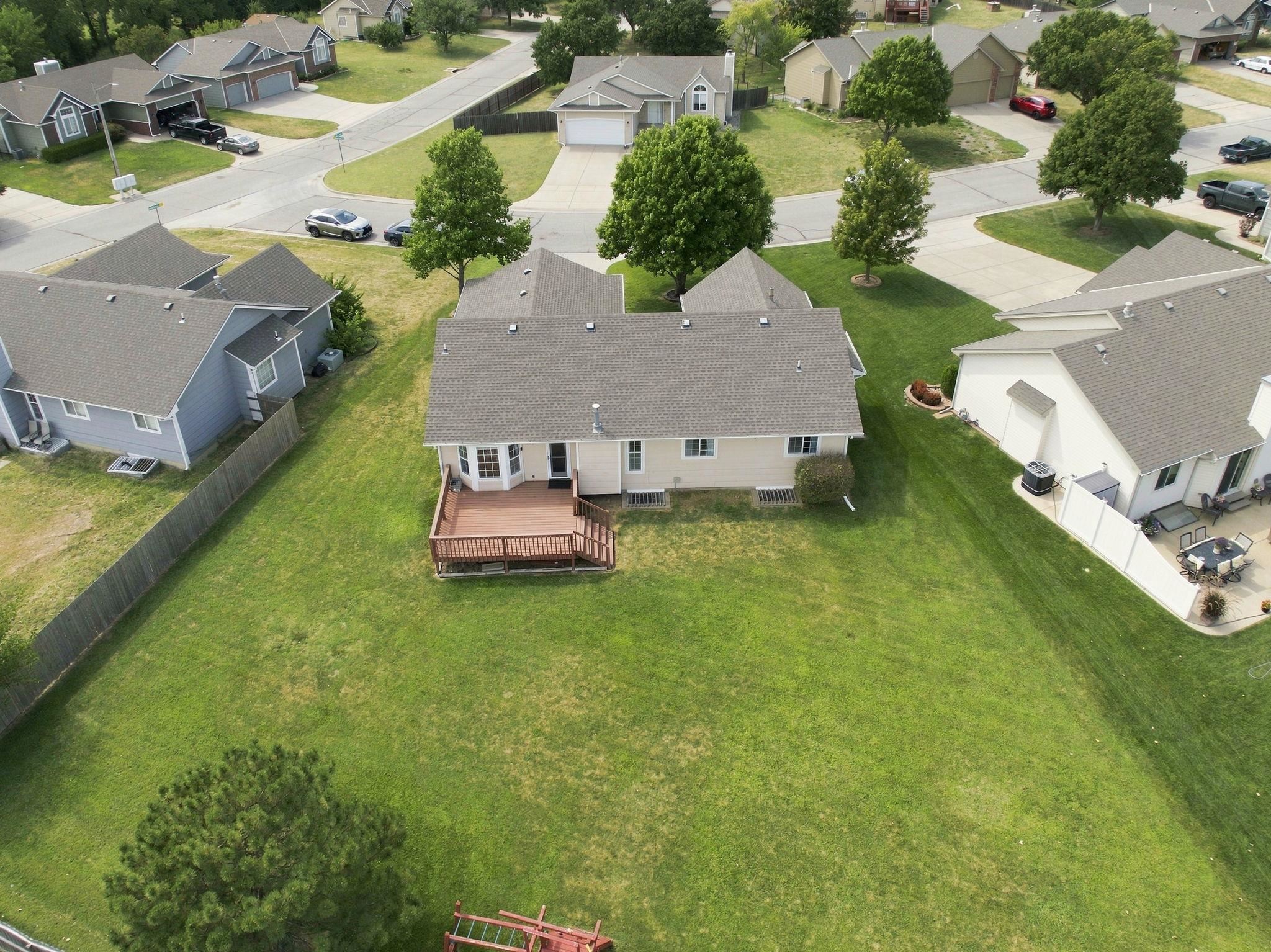 2706 N Meadow Oaks Ct Property Photo 27