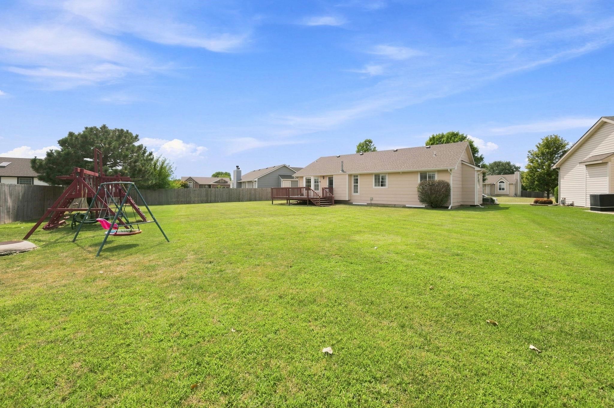 2706 N Meadow Oaks Ct Property Photo 34