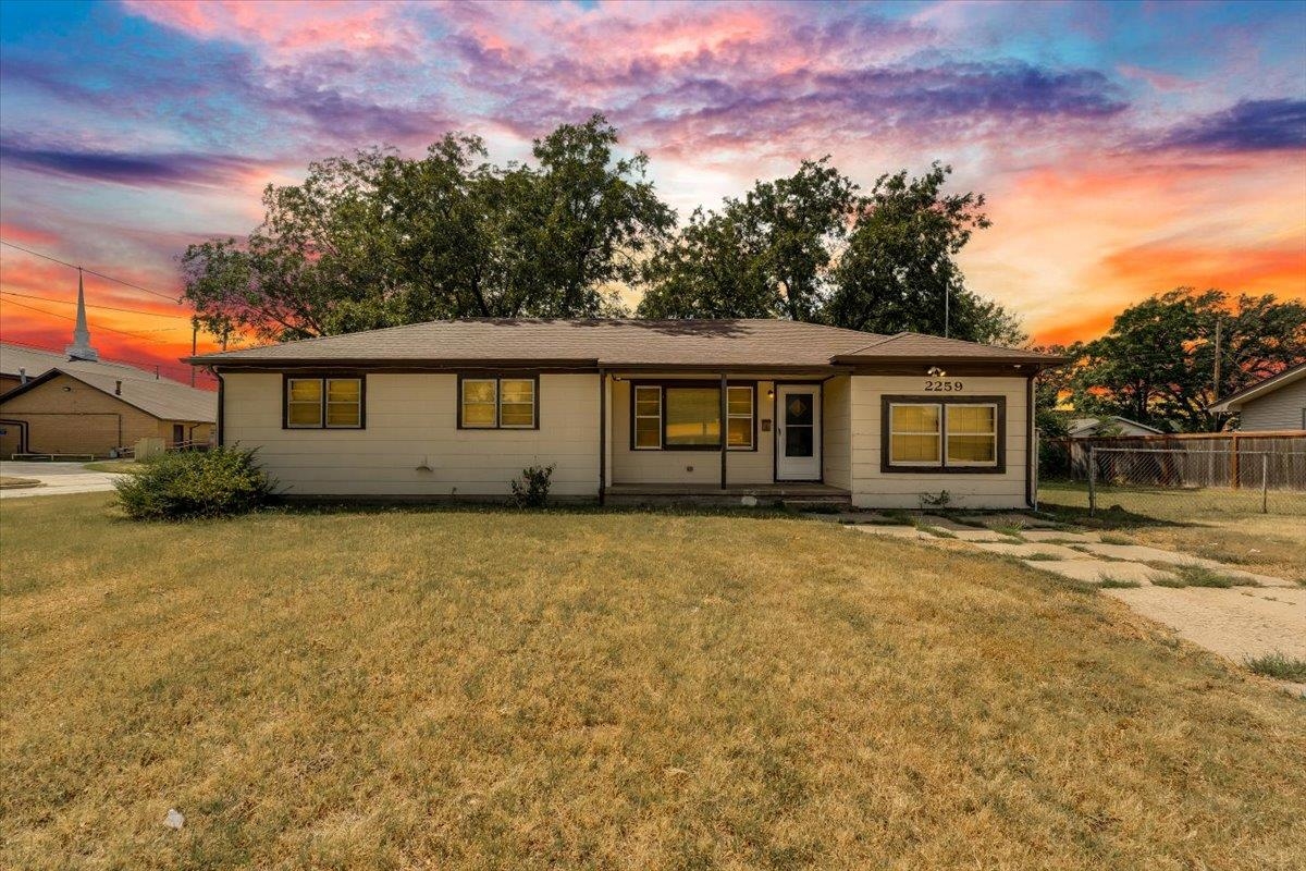 2259 S Walnut Street Property Photo 1