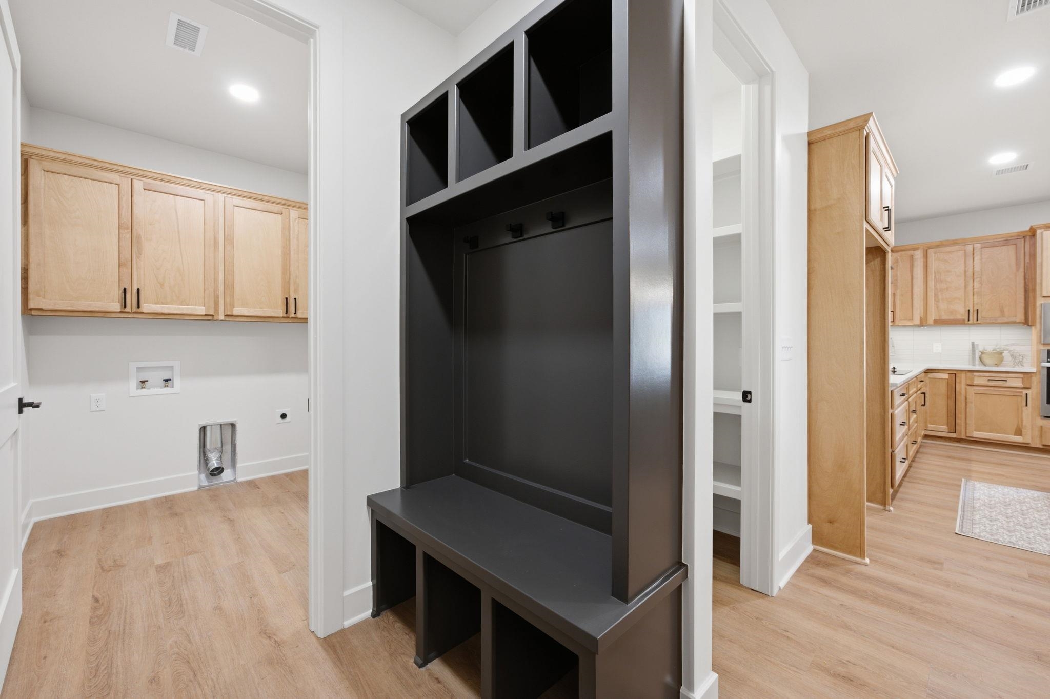861 N Speyside Property Photo 16