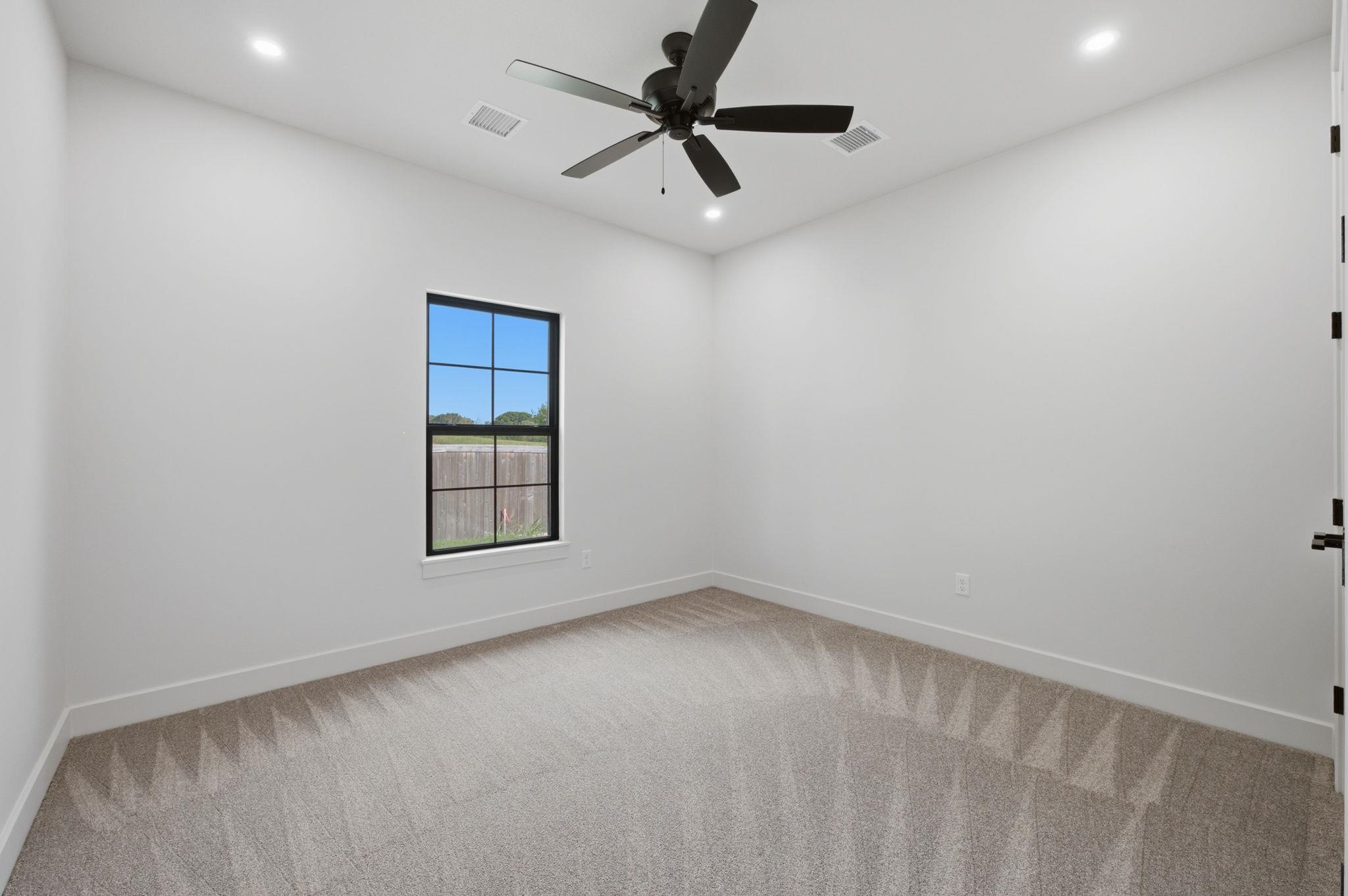 861 N Speyside Property Photo 26