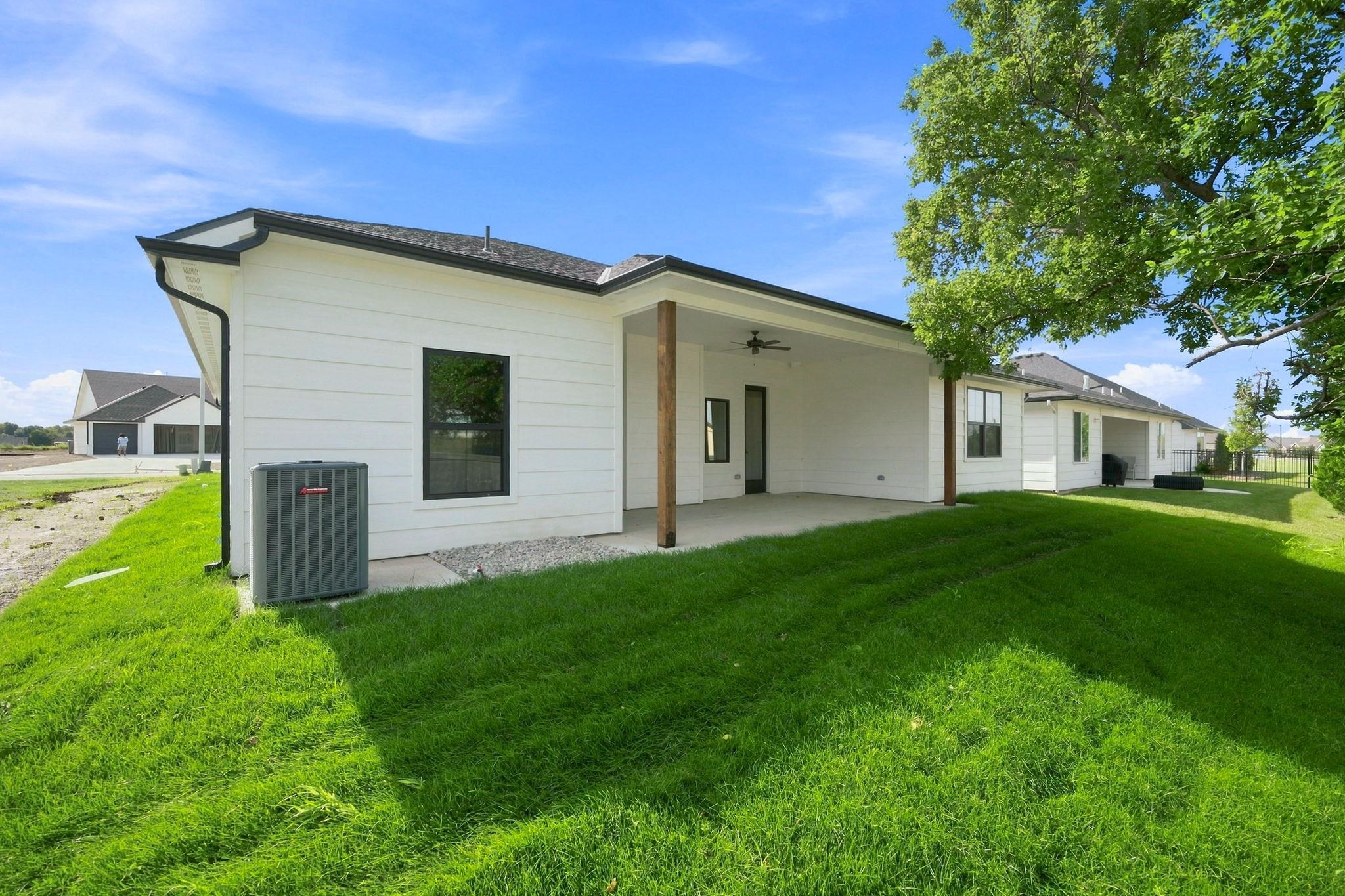 861 N Speyside Property Photo 30