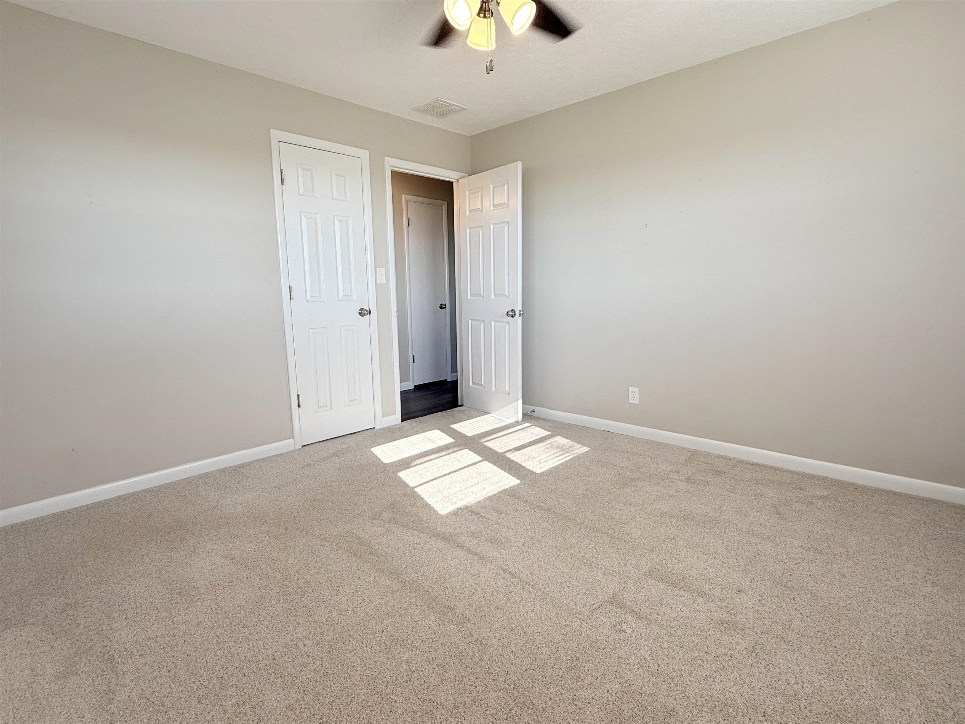 2402 S 2800 Rd. Property Photo 20