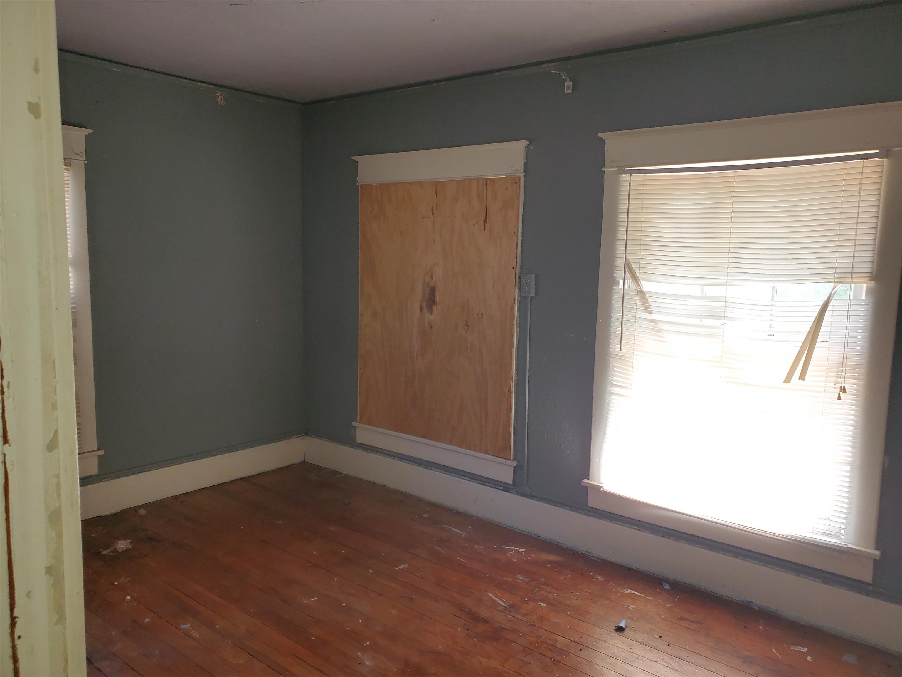 209 N A Property Photo 9