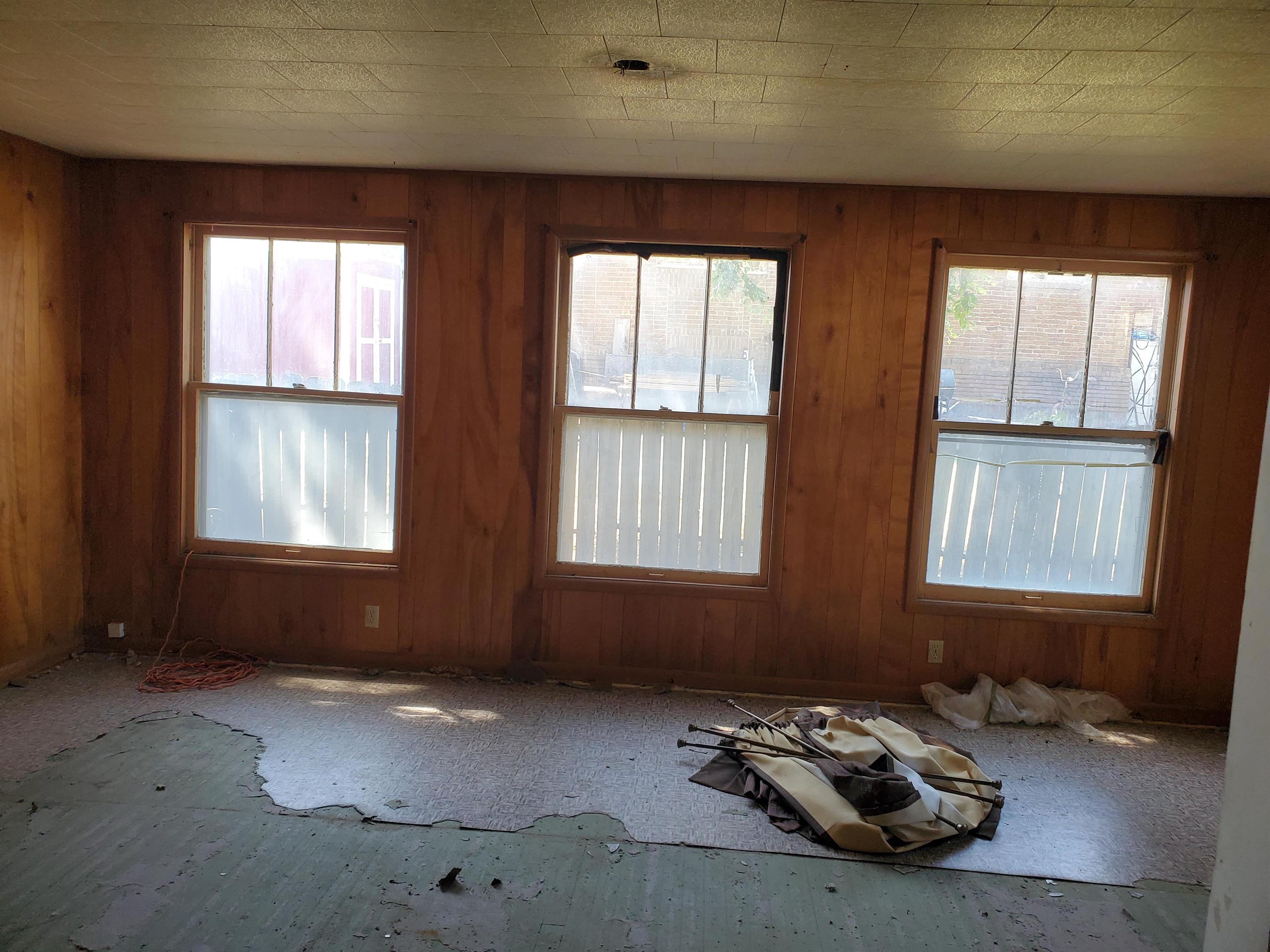 209 N A Property Photo 11