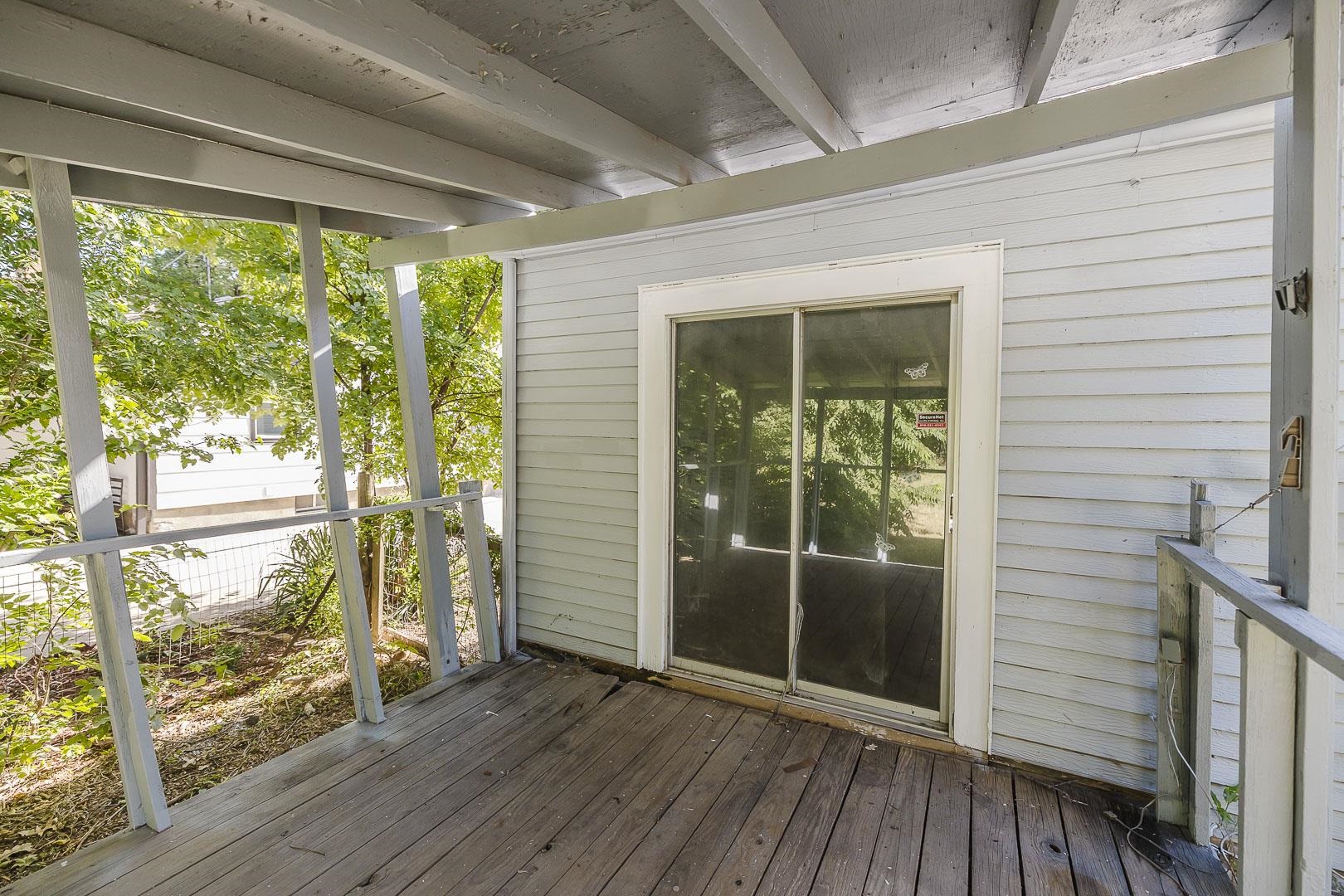 1527 N Woodland Property Photo 21