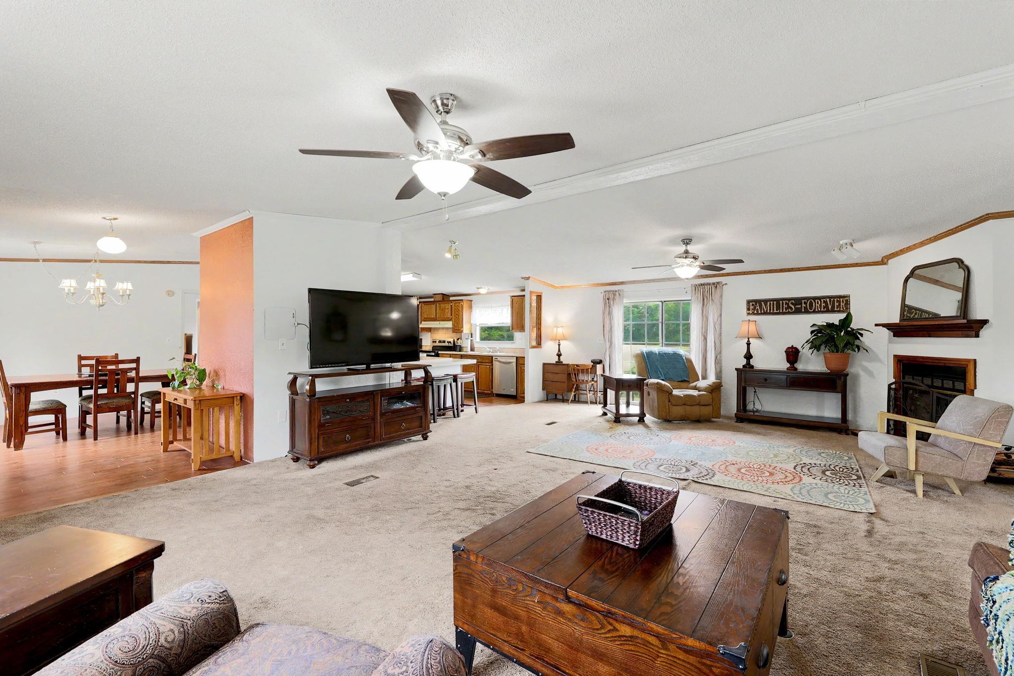 2618 W Angel Property Photo 5