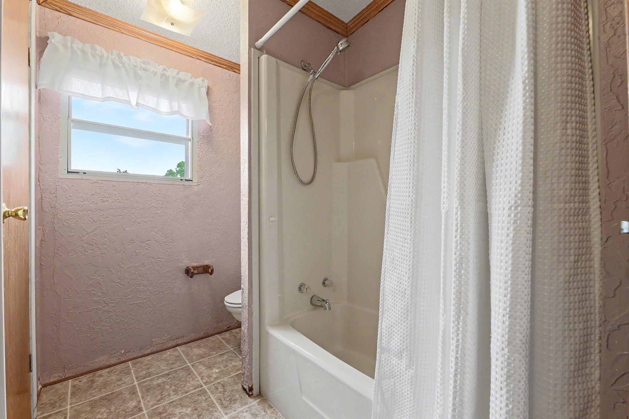 2618 W Angel Property Photo 23