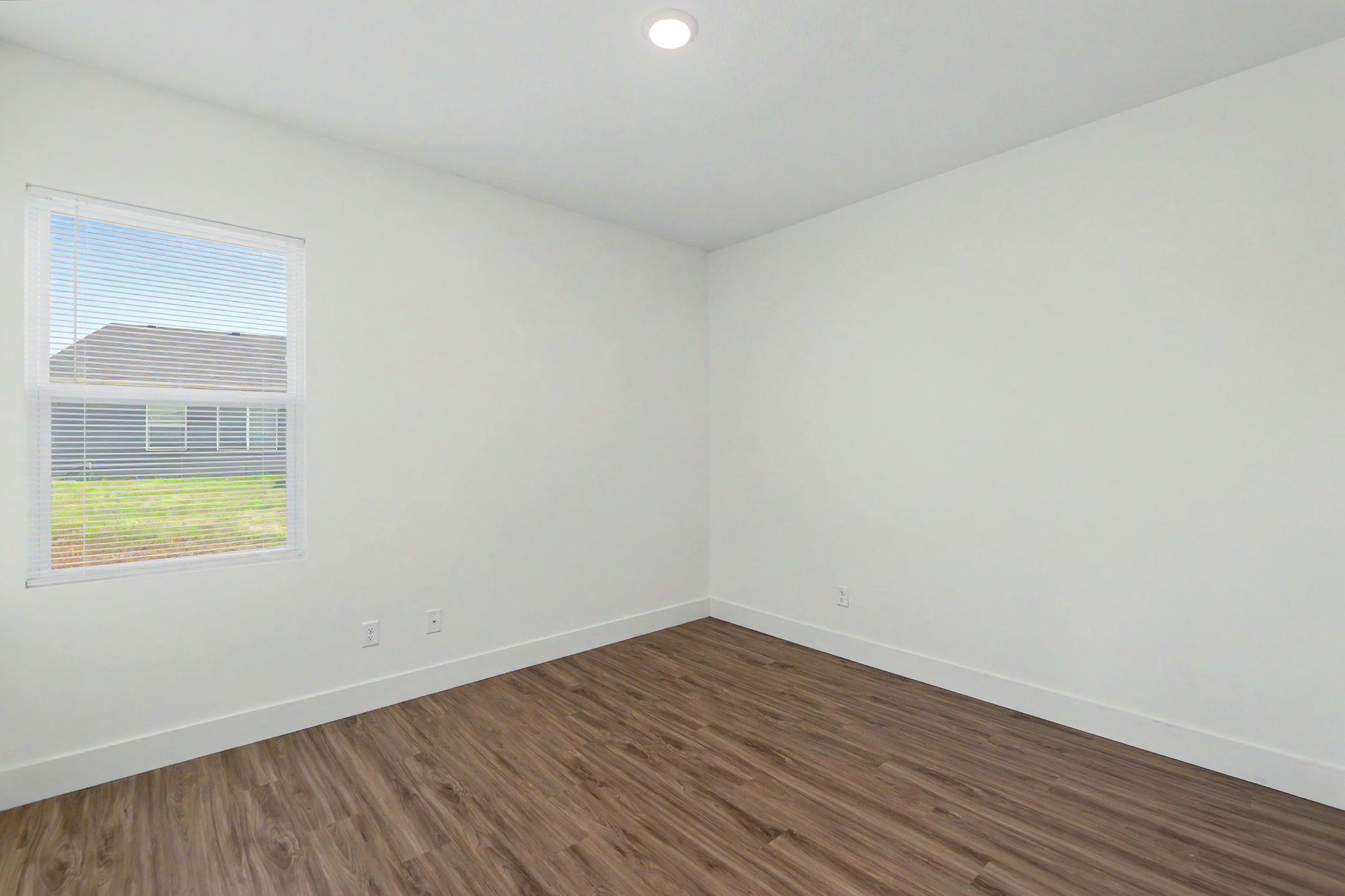 5758 E Bristol Street Property Photo 7