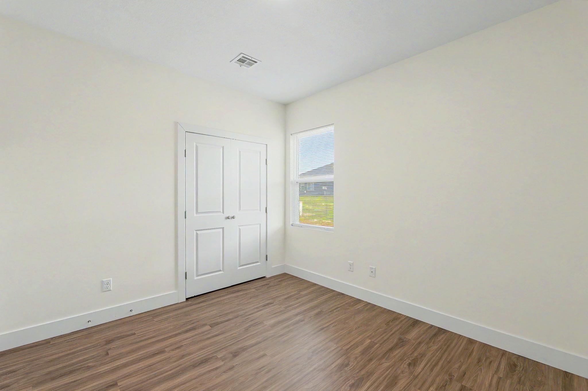 5758 E Bristol Street Property Photo 9