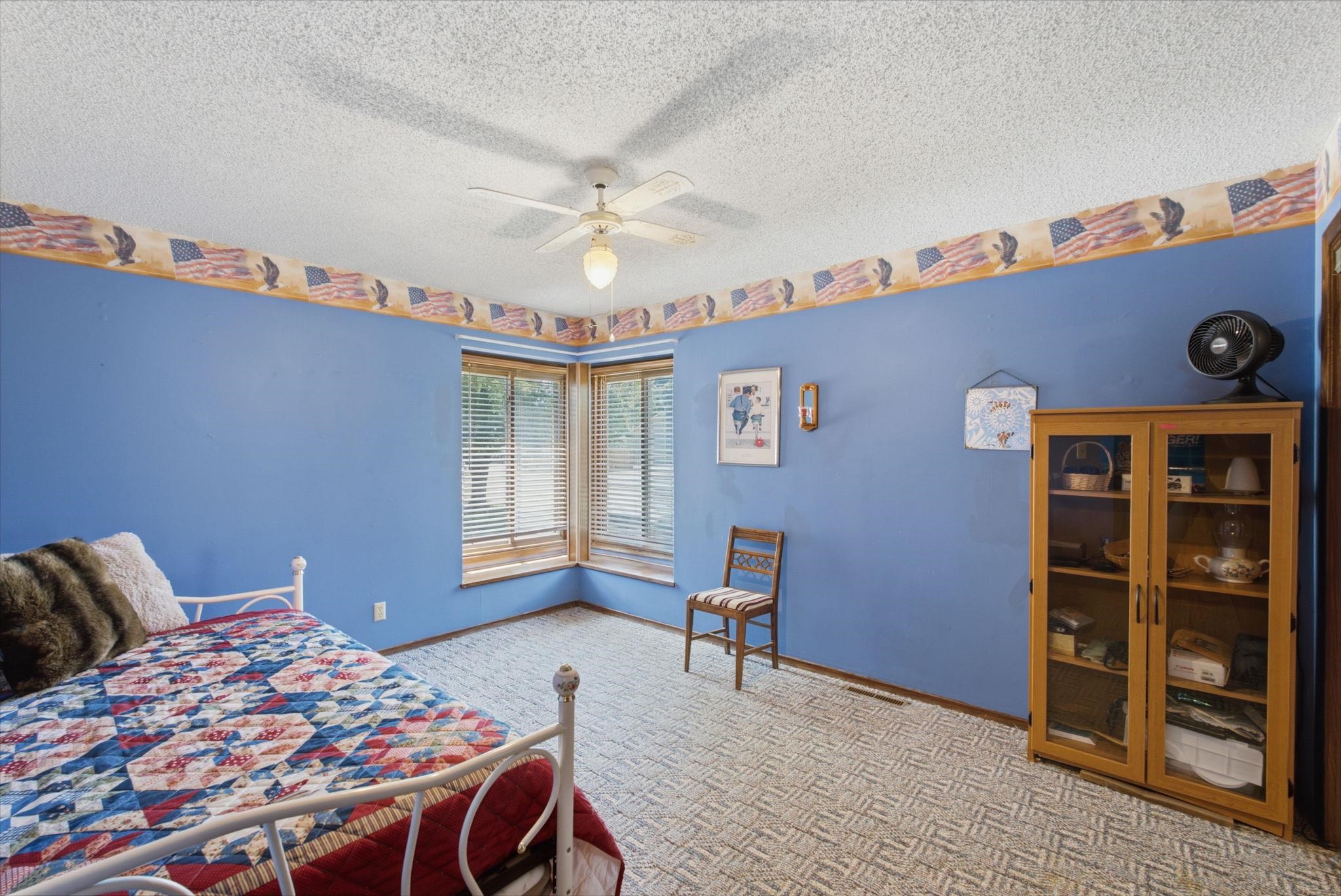 1518 N Covington Property Photo 13
