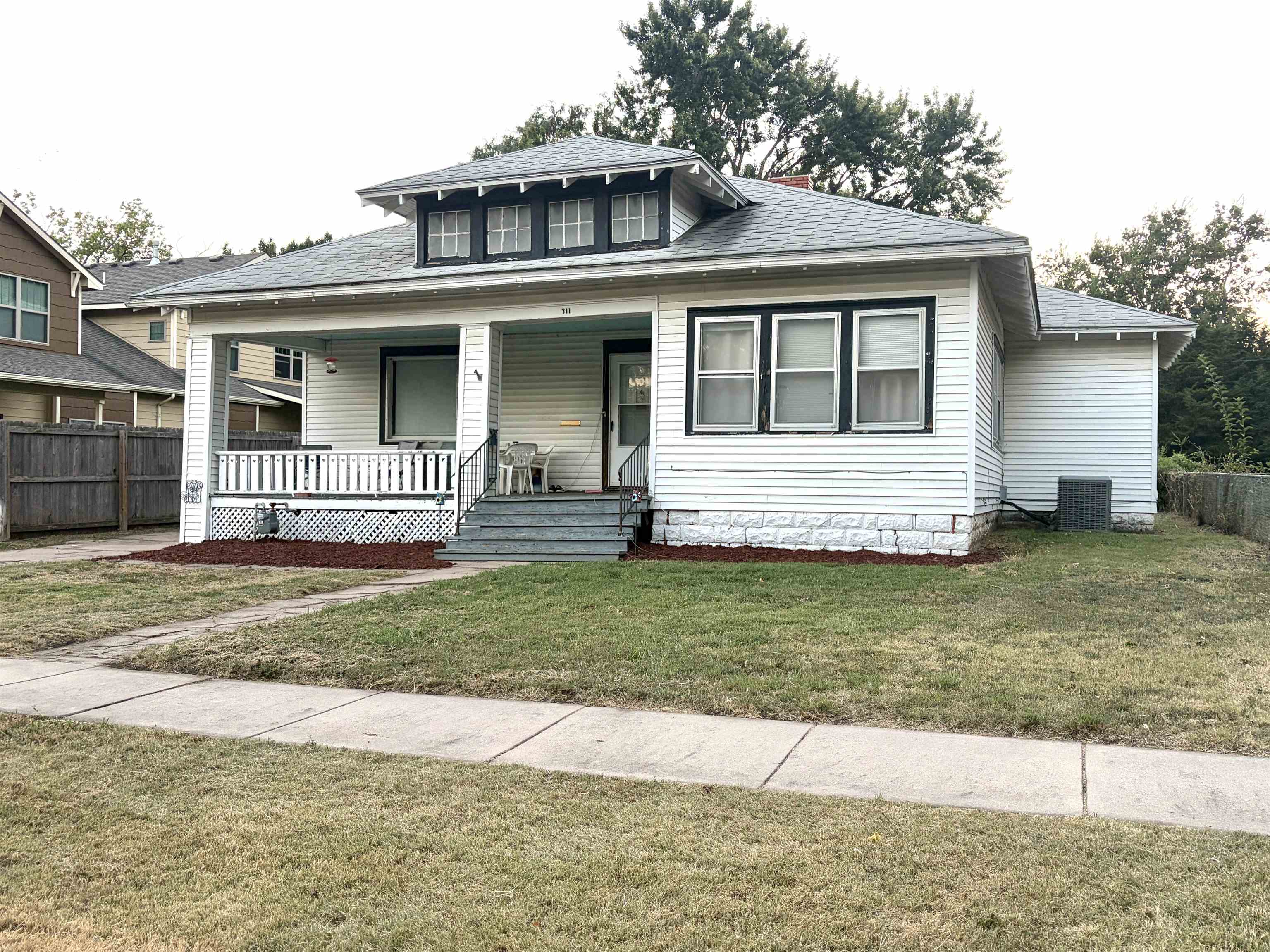 311 N Star St Property Photo 1