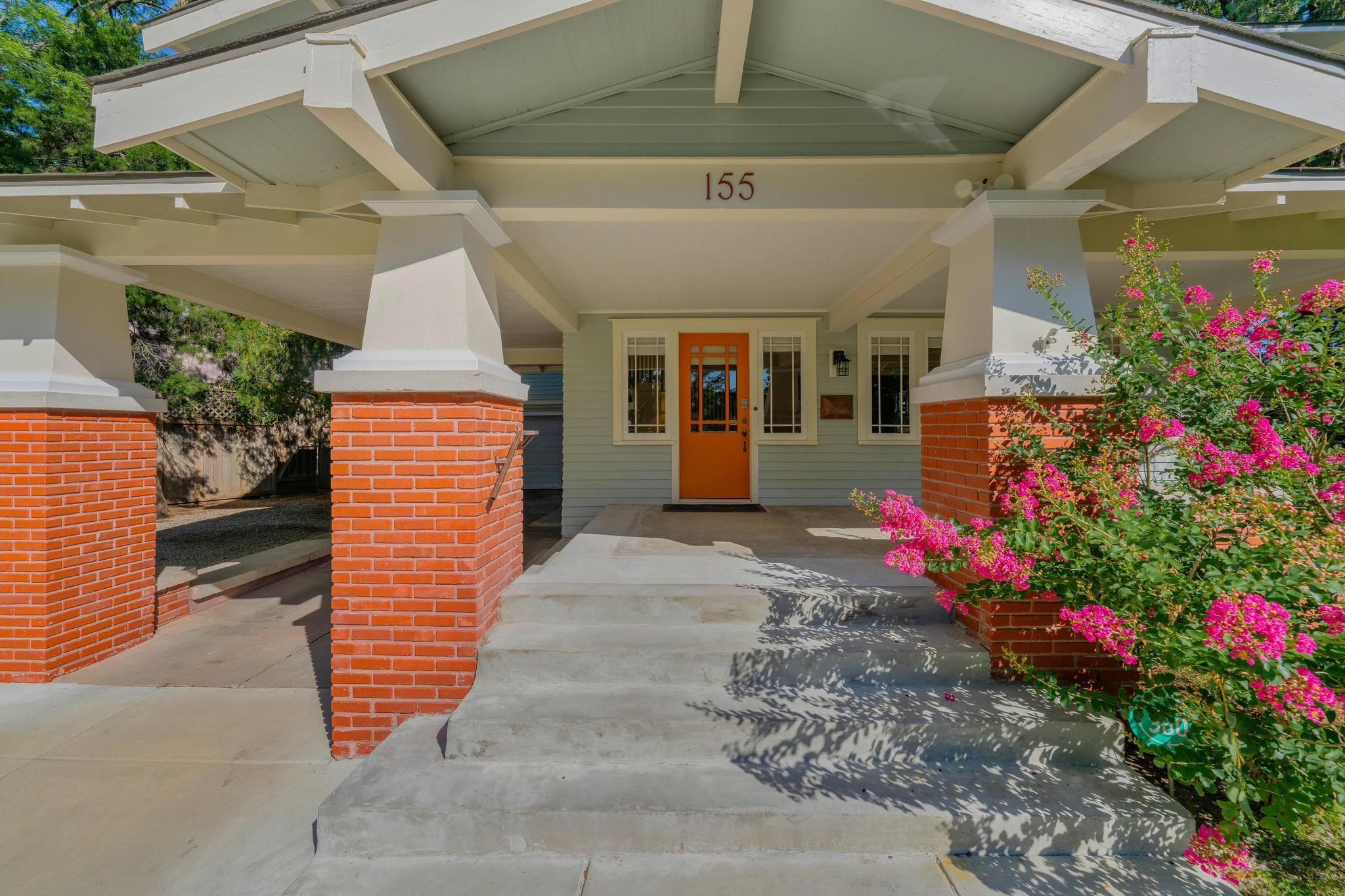 155 Circle Drive Property Photo 4