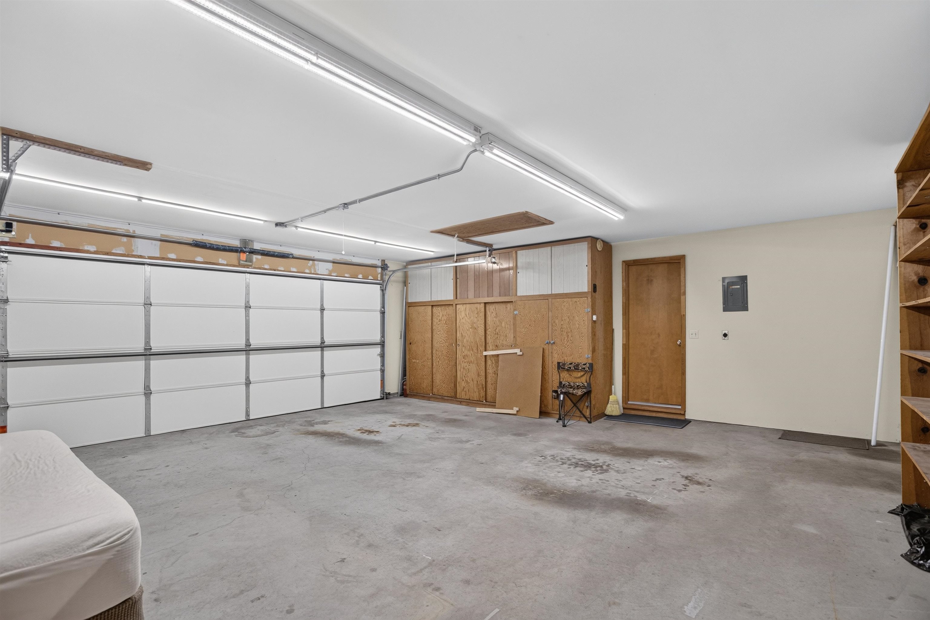 2826 S Greenwood Ave Property Photo 29