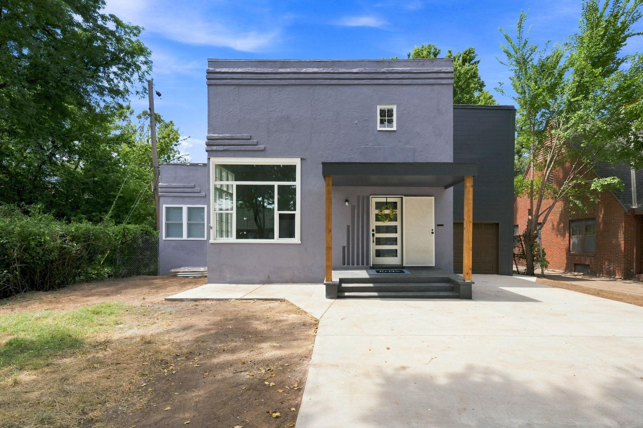 617 N Bluff Property Photo 1