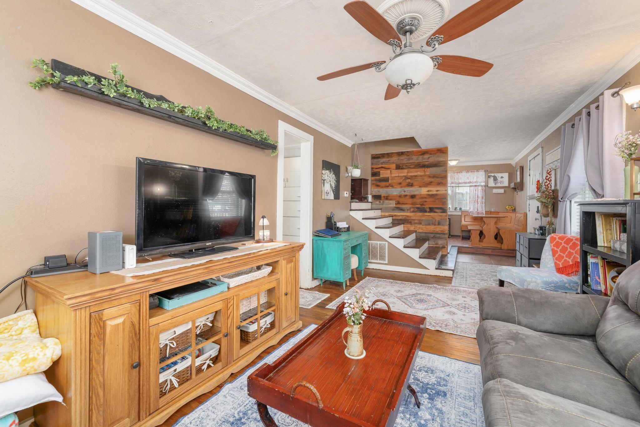 424 N Main St Property Photo 6