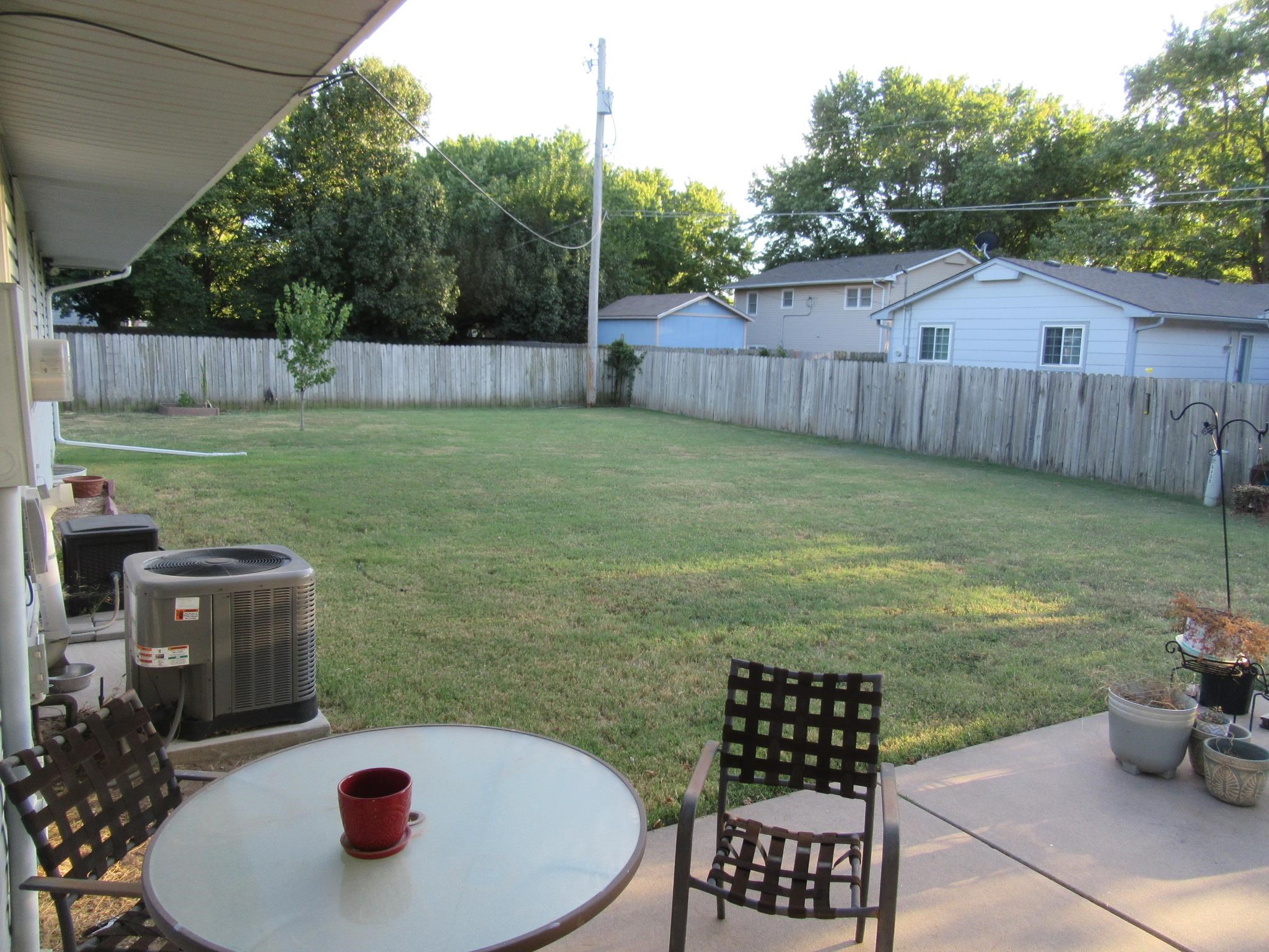 6435 N Wendell St Property Photo 32