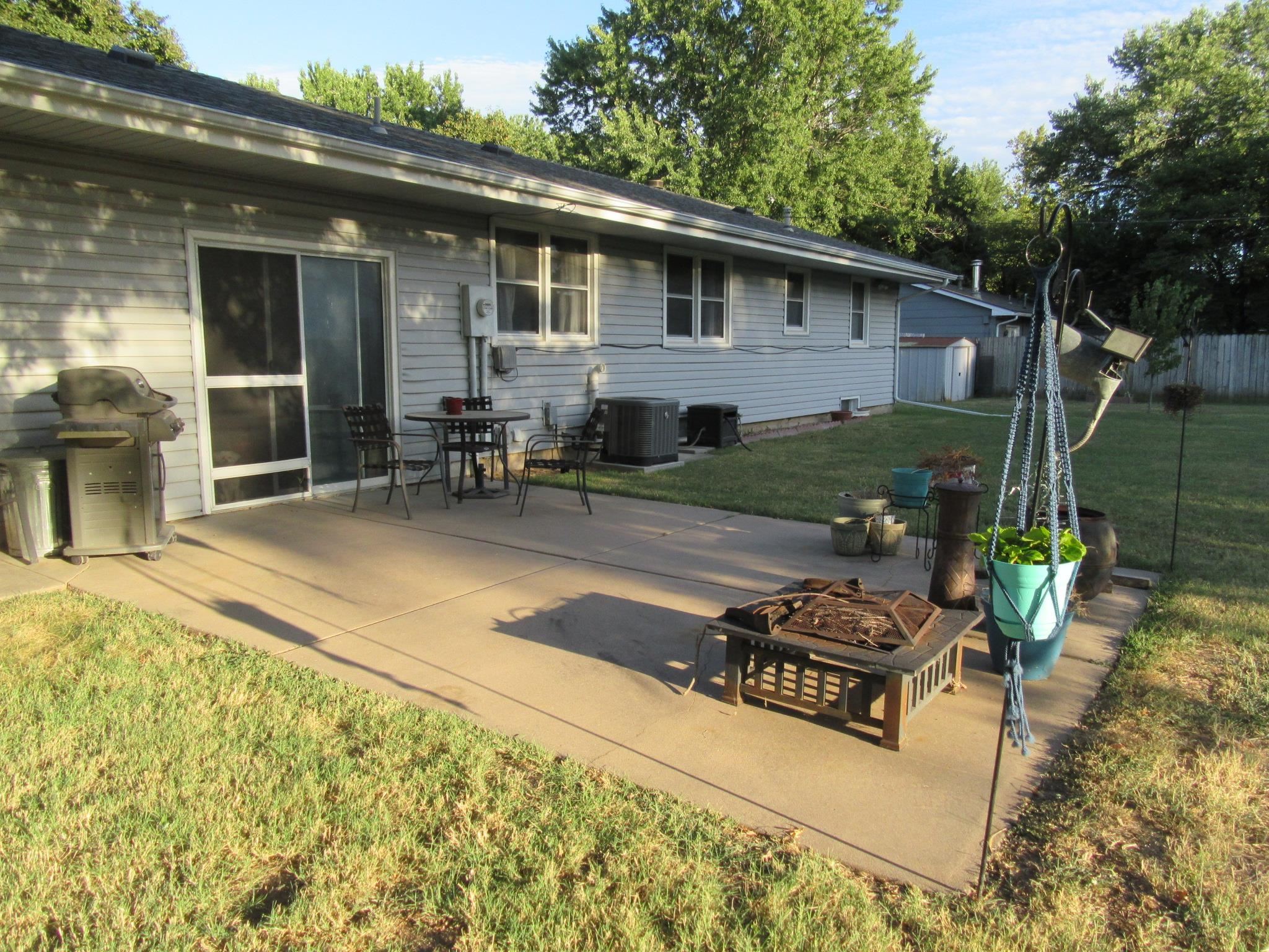 6435 N Wendell St Property Photo 35