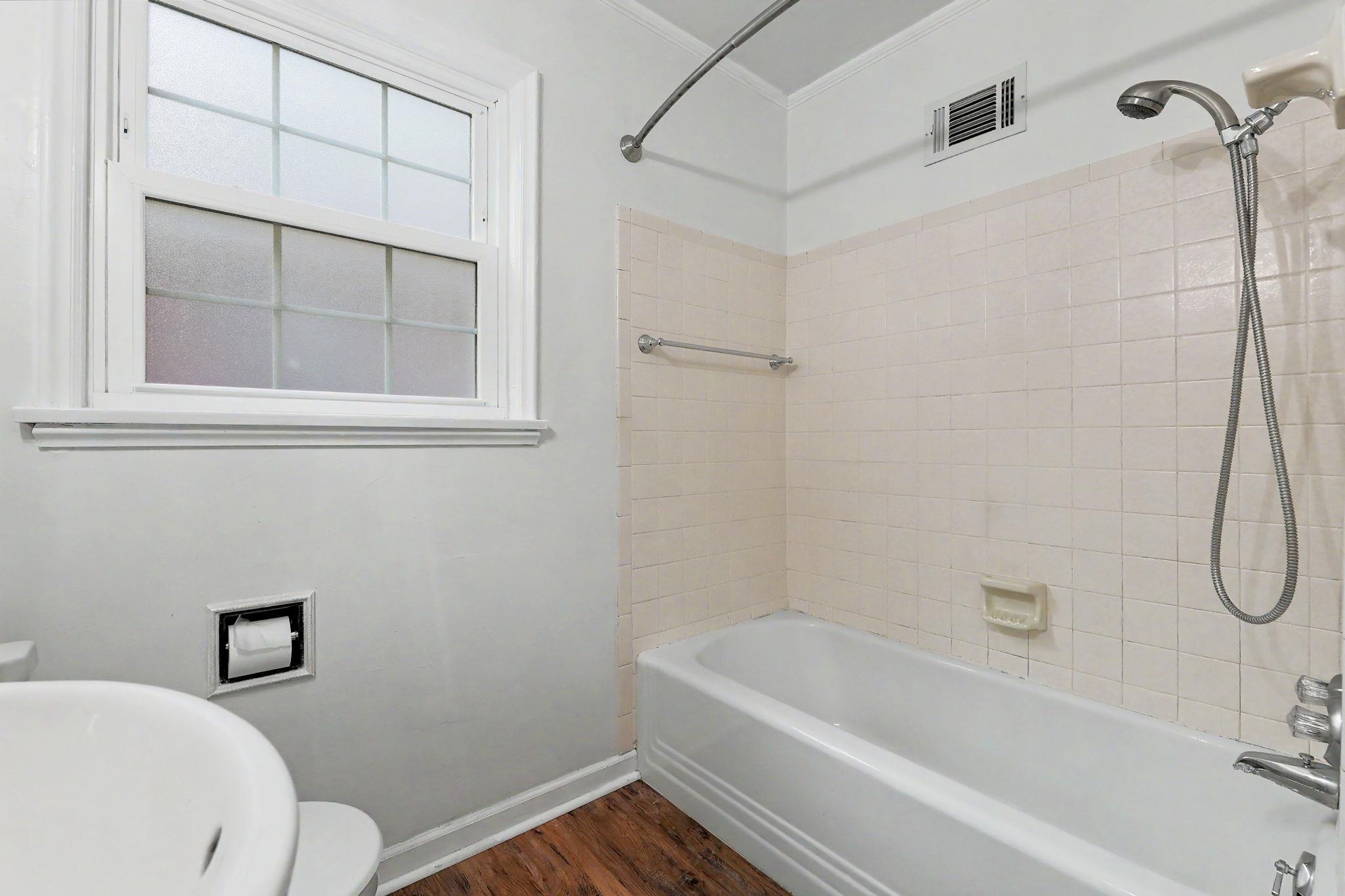 1423 N Garland St Property Photo 28