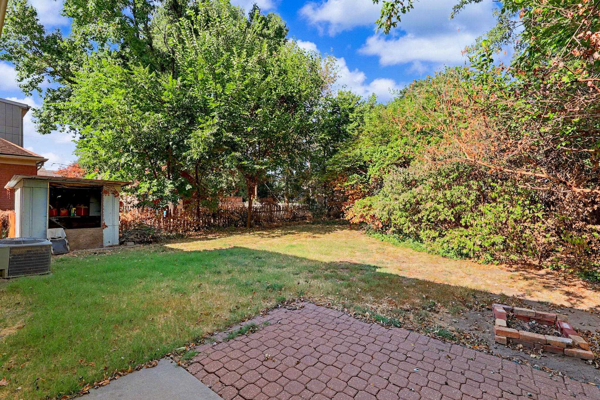 1423 N Garland St Property Photo 33