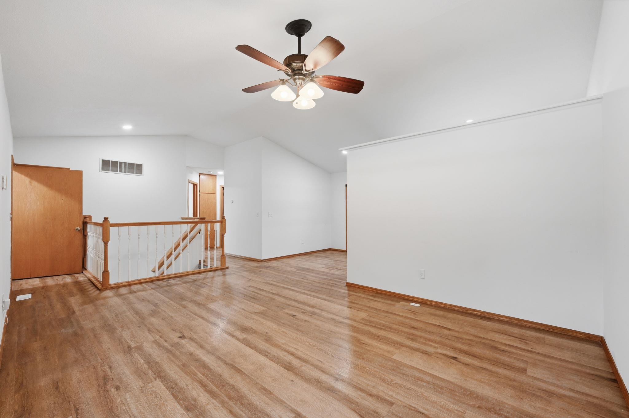 601 Joye Property Photo 5