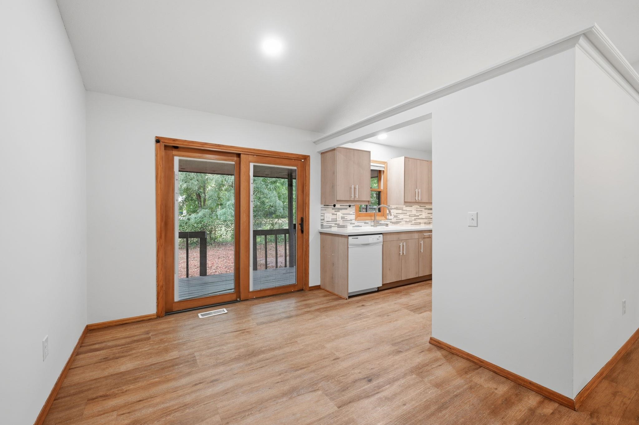 601 Joye Property Photo 8