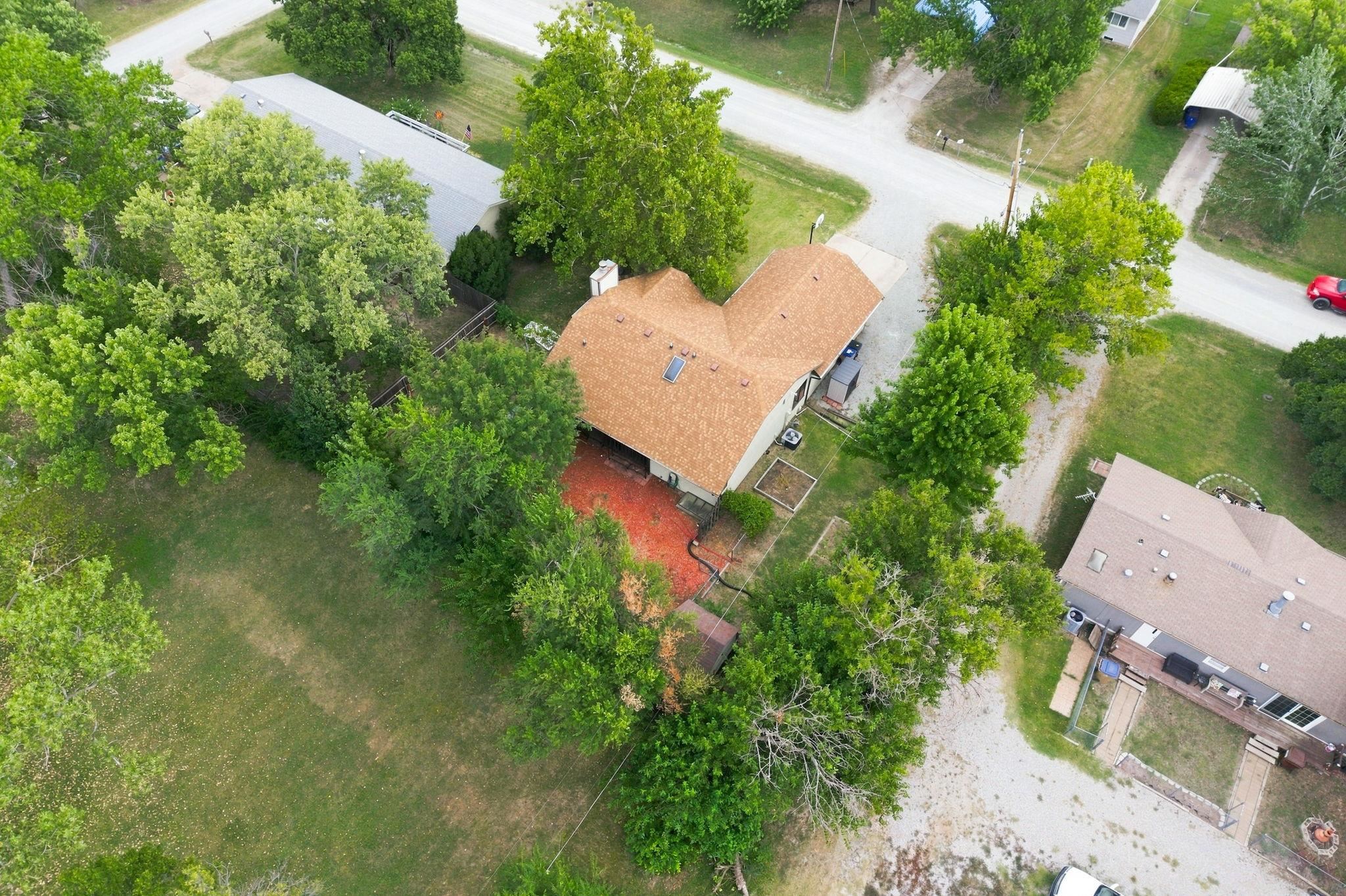 601 Joye Property Photo 34