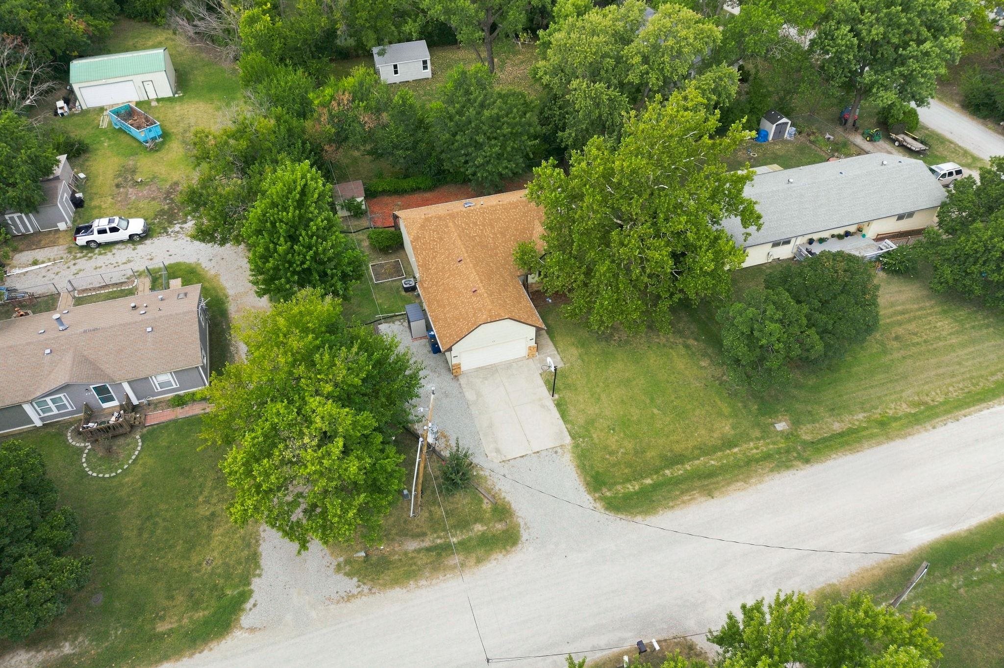 601 Joye Property Photo 35
