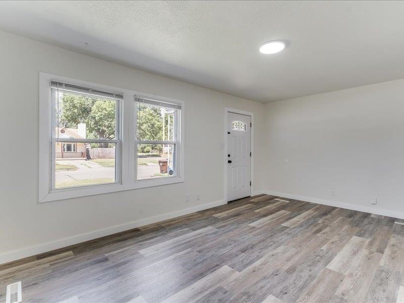 2602 S Mosley St Property Photo 11